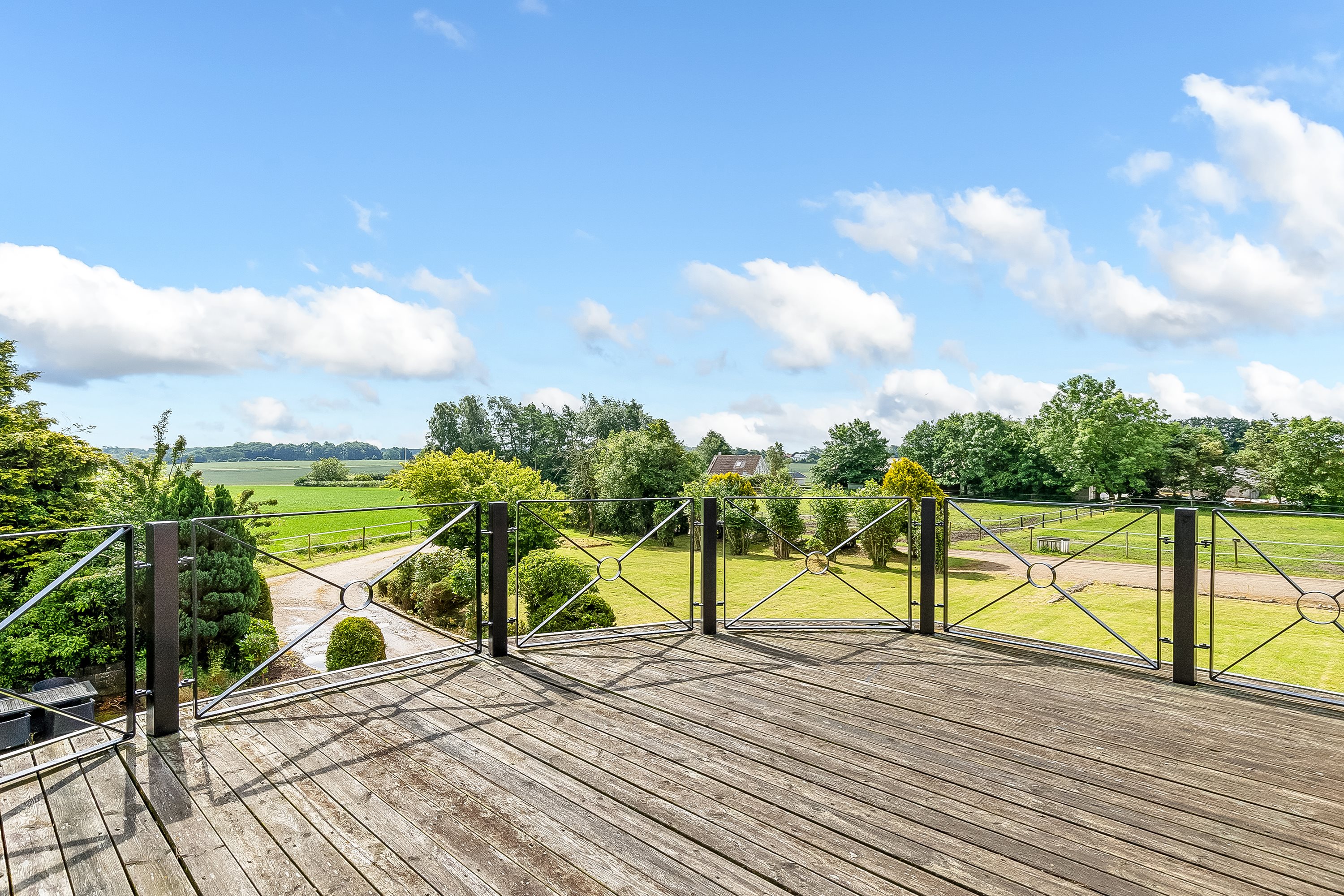 Fremhævet tagterrasse billede i fuldskærmstilstand. Billede af Lindskovvej 6, L. Velling, 7000 Fredericia