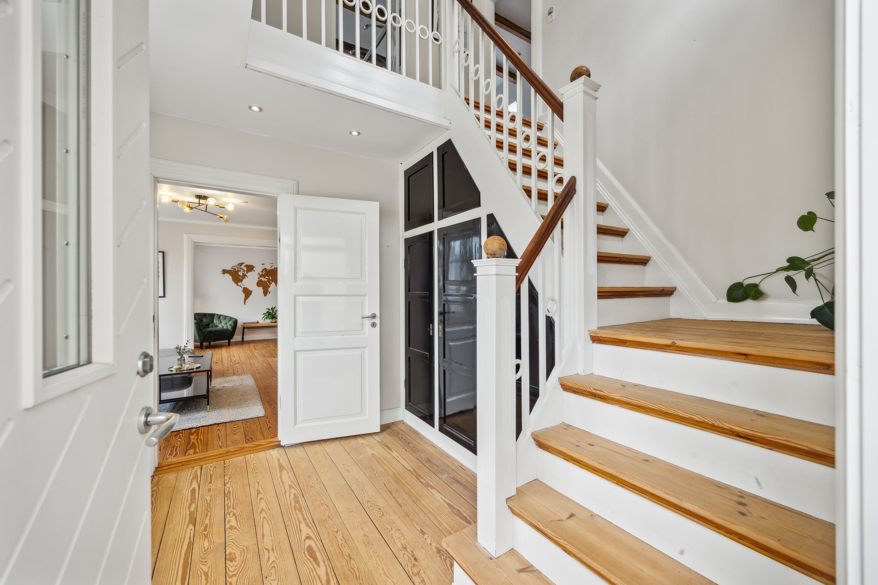 Fremhævet gang billede i fuldskærmstilstand. Billede af Søndergade 24, 9632 Møldrup