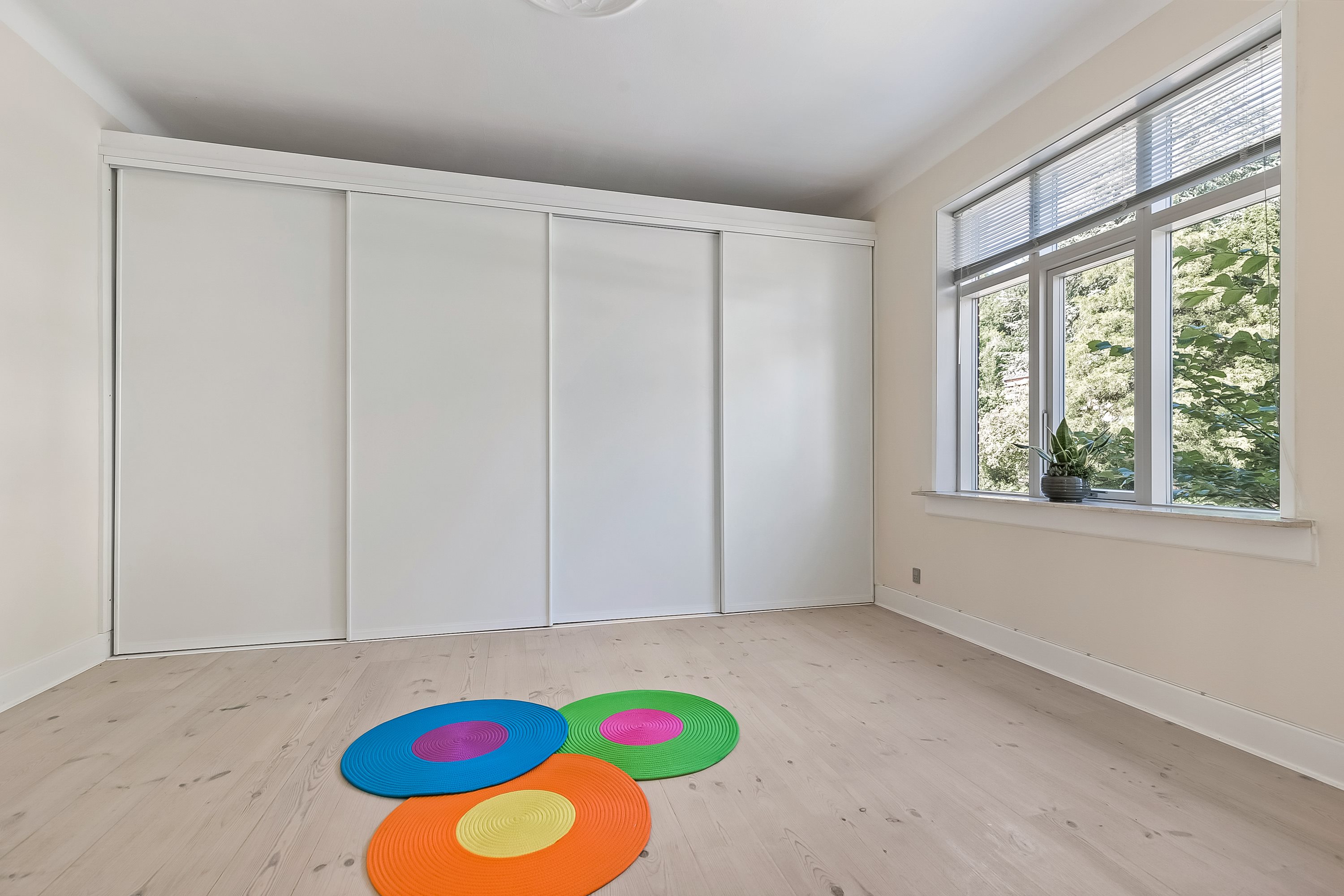 Fremhævet stue billede i fuldskærmstilstand. Billede af Grejsdalsvej 72, st.., Grejsdalen, 7100 Vejle