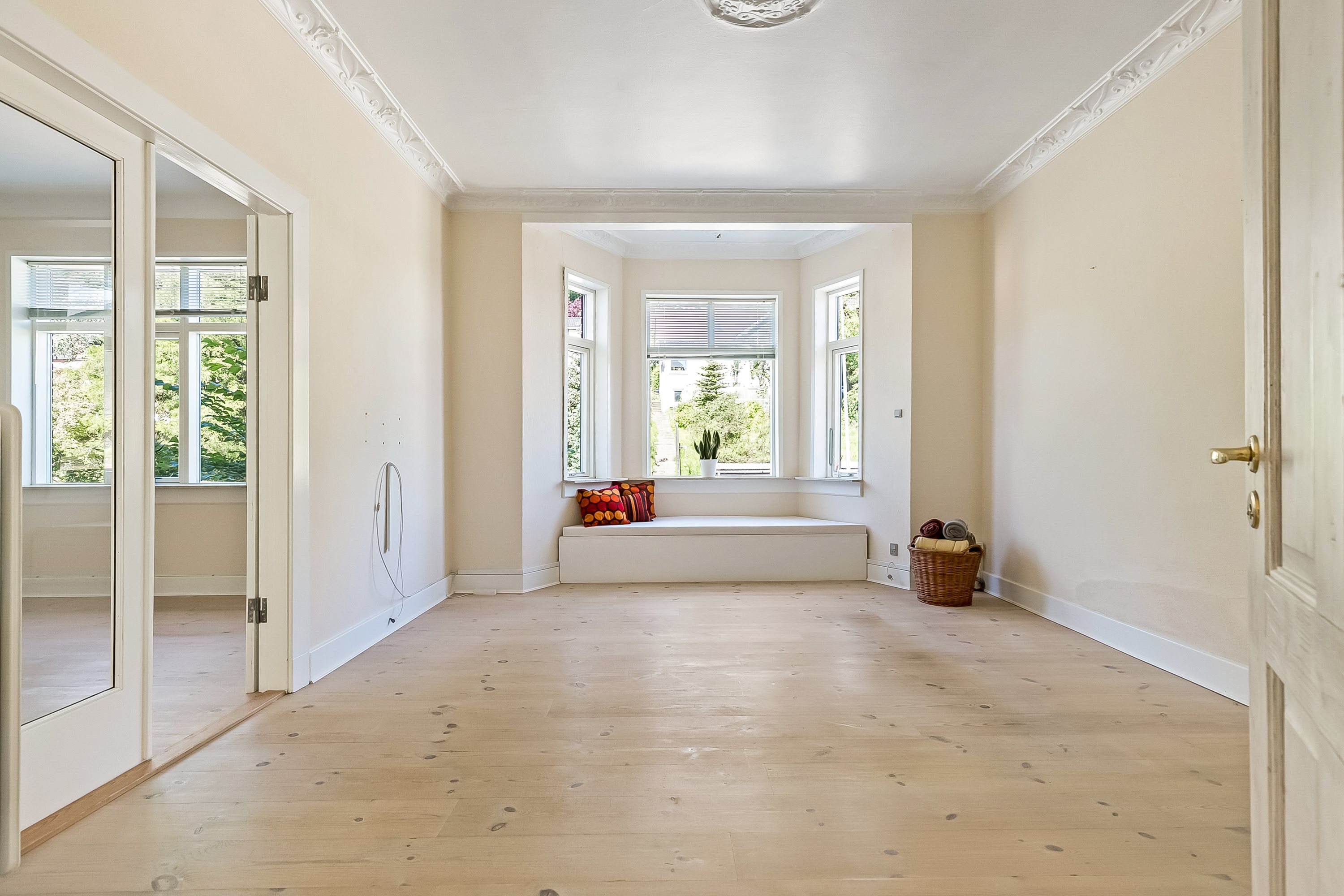 Miniaturebillede 1: stue. Billede af Grejsdalsvej 72, st.., Grejsdalen, 7100 Vejle