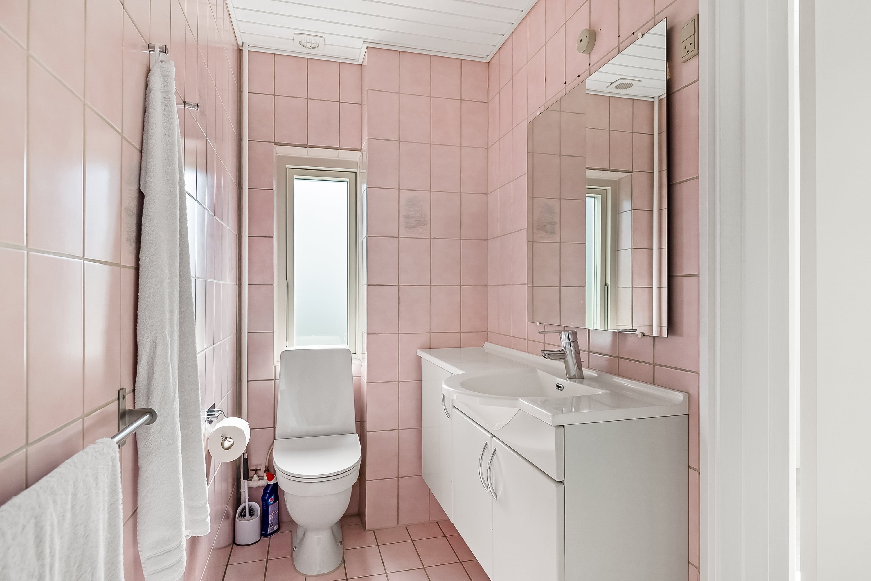 Fremhævet badeværelse billede i fuldskærmstilstand. Billede af Grejsdalsvej 72, st.., Grejsdalen, 7100 Vejle