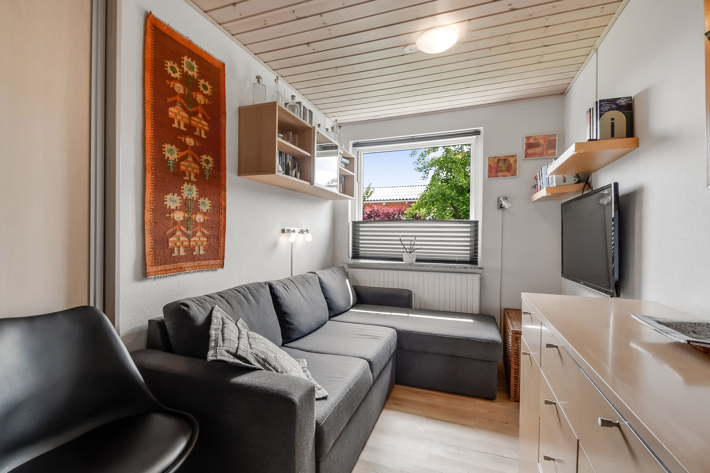 Fremhævet stue billede i fuldskærmstilstand. Billede af Kløvervej 13, 7600 Struer