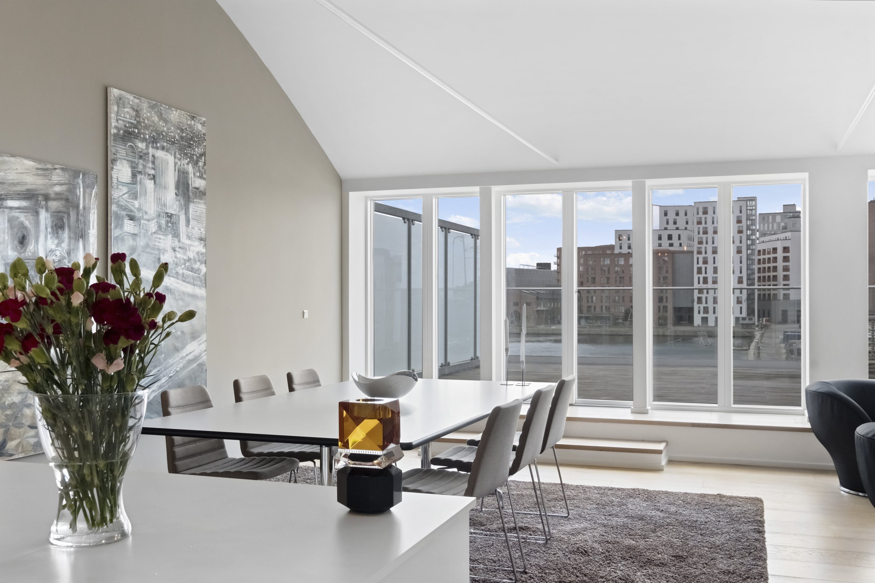 Fremhævet køkken-alrum billede i fuldskærmstilstand. Billede af Beddingen 11, 1. 11., 9000 Aalborg