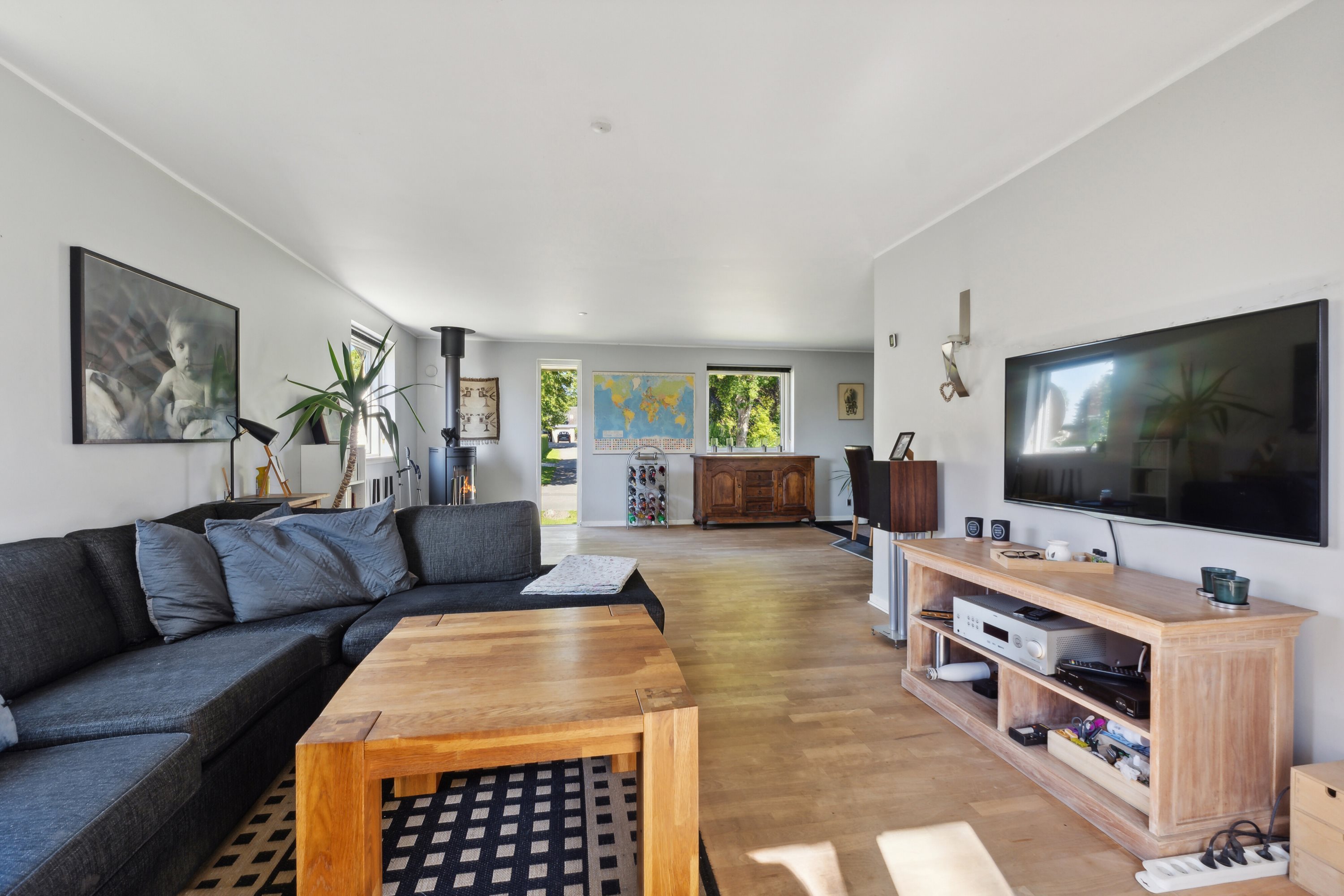 Fremhævet stue billede i fuldskærmstilstand. Billede af Kirketoften 15, Søllinge, 5750 Ringe