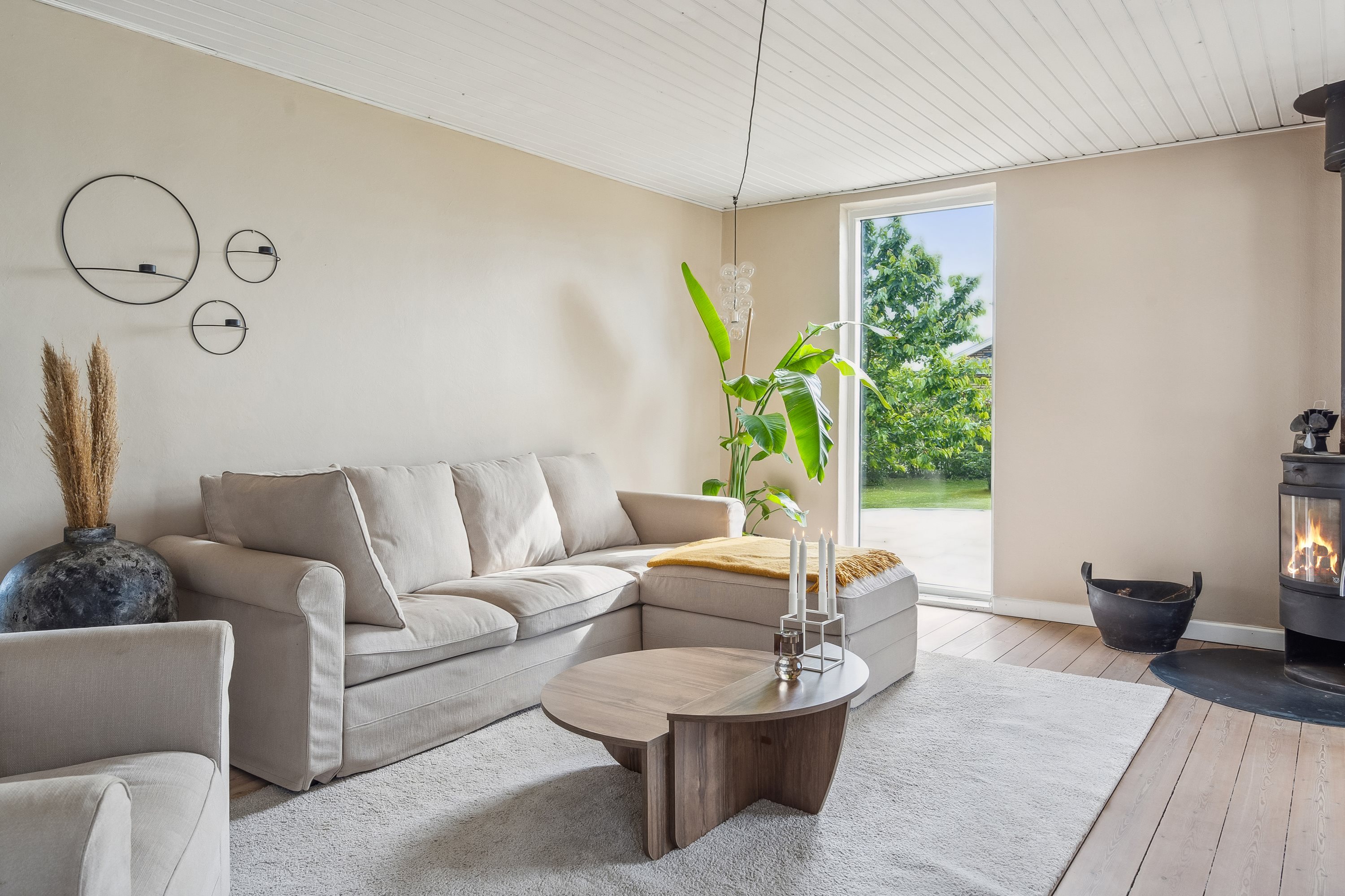 Fremhævet stue billede i fuldskærmstilstand. Billede af Bygaden 5, Kastbjerg, 8970 Havndal