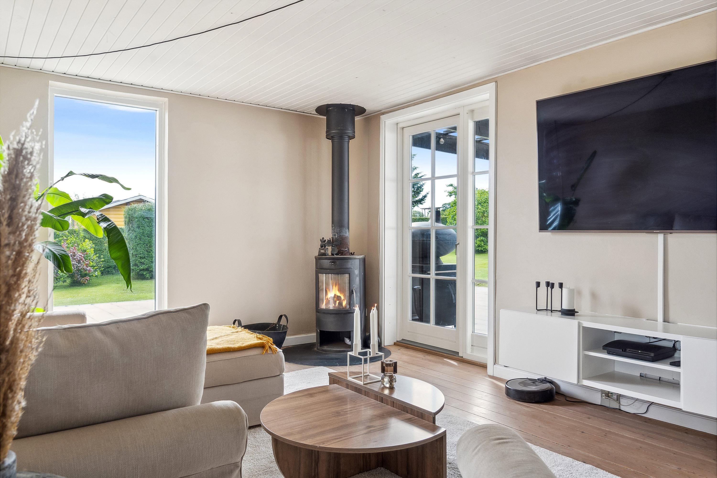 Fremhævet stue billede i fuldskærmstilstand. Billede af Bygaden 5, Kastbjerg, 8970 Havndal