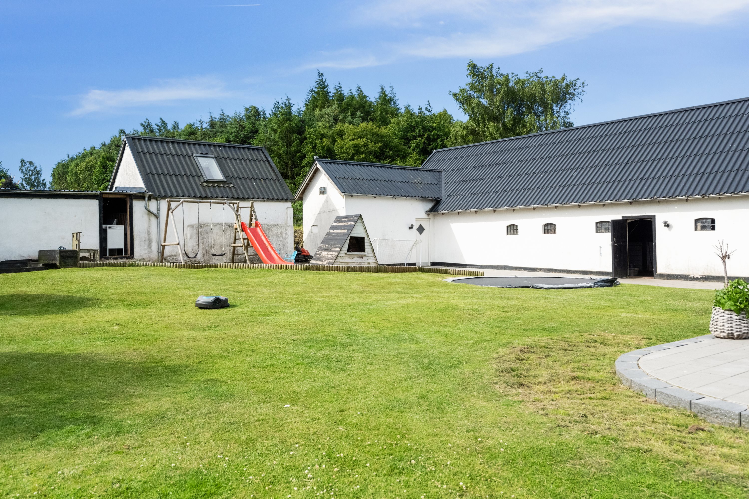 Fremhævet ejendom 1 billede i fuldskærmstilstand. Billede af Bygaden 5, Kastbjerg, 8970 Havndal