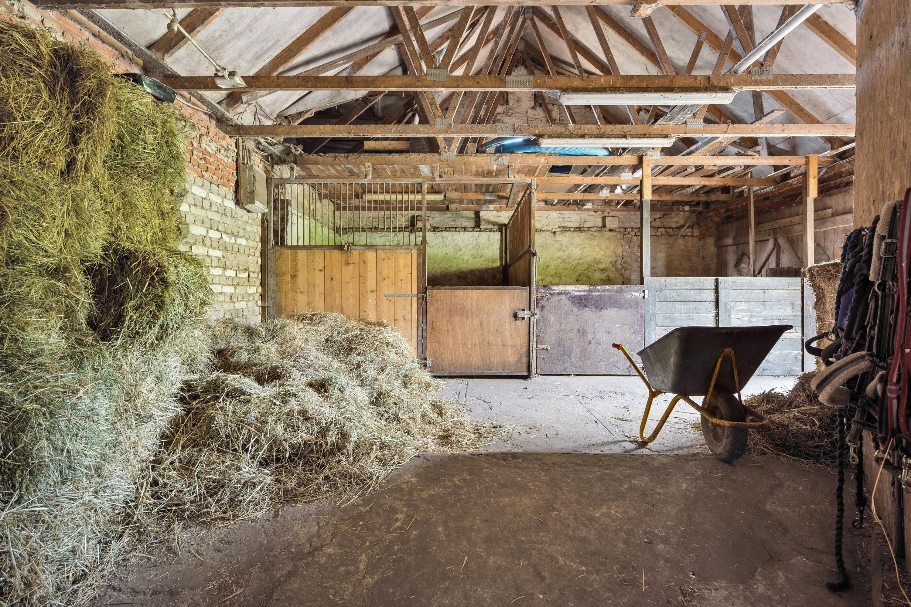 Fremhævet gårdmiljø billede i fuldskærmstilstand. Billede af Bygaden 5, Kastbjerg, 8970 Havndal