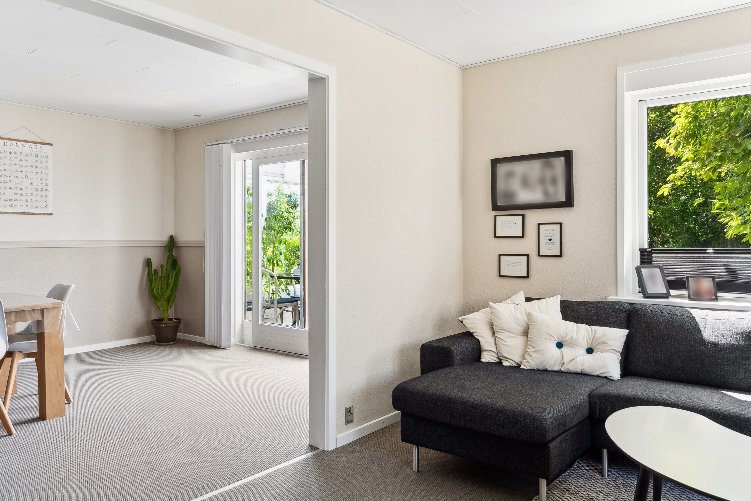 Fremhævet stue billede i fuldskærmstilstand. Billede af Løkkensvej 837, Vittrup, 9480 Løkken