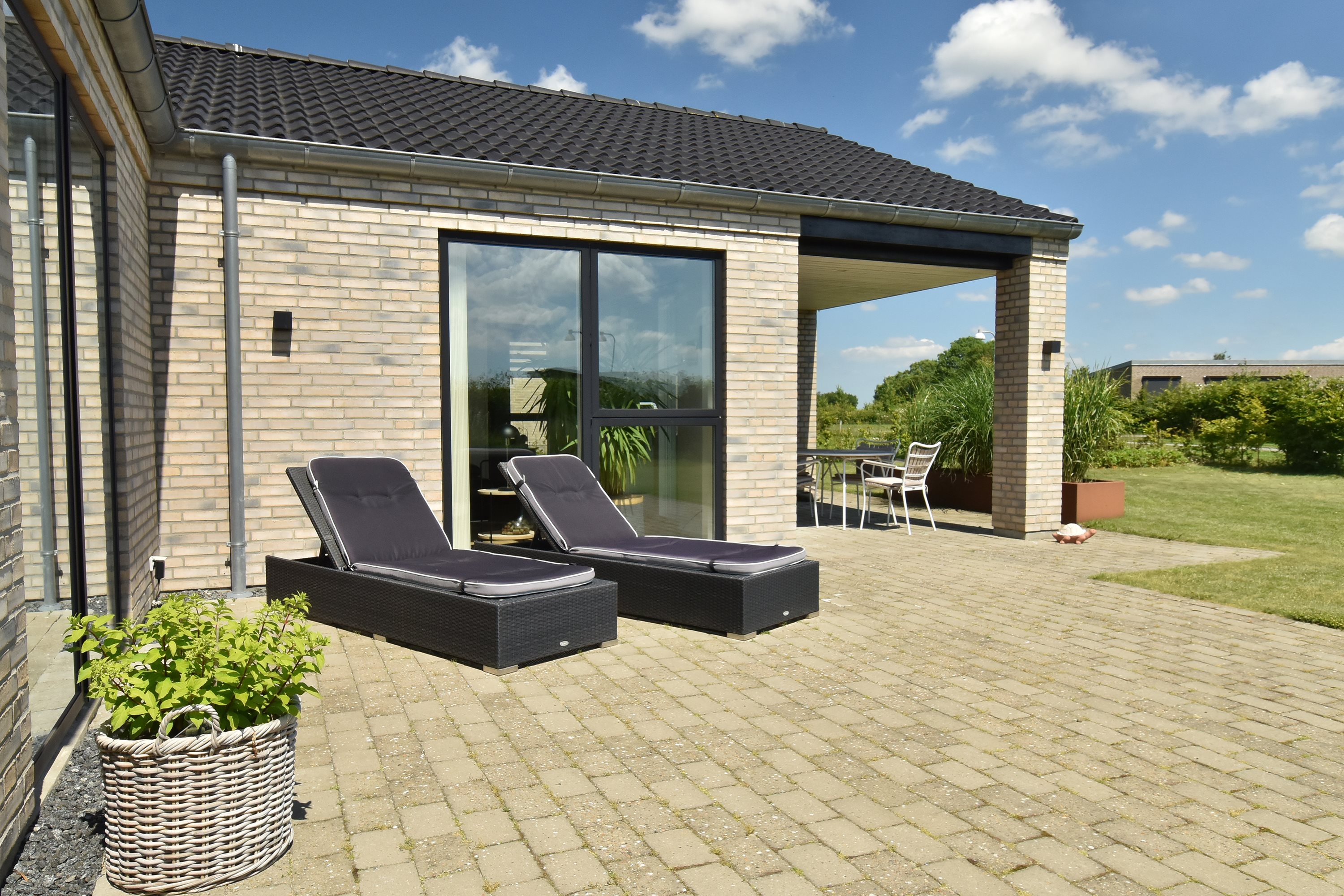 Fremhævet terrasse billede i fuldskærmstilstand. Billede af Ørskovbakken 31, Snejbjerg, 7400 Herning