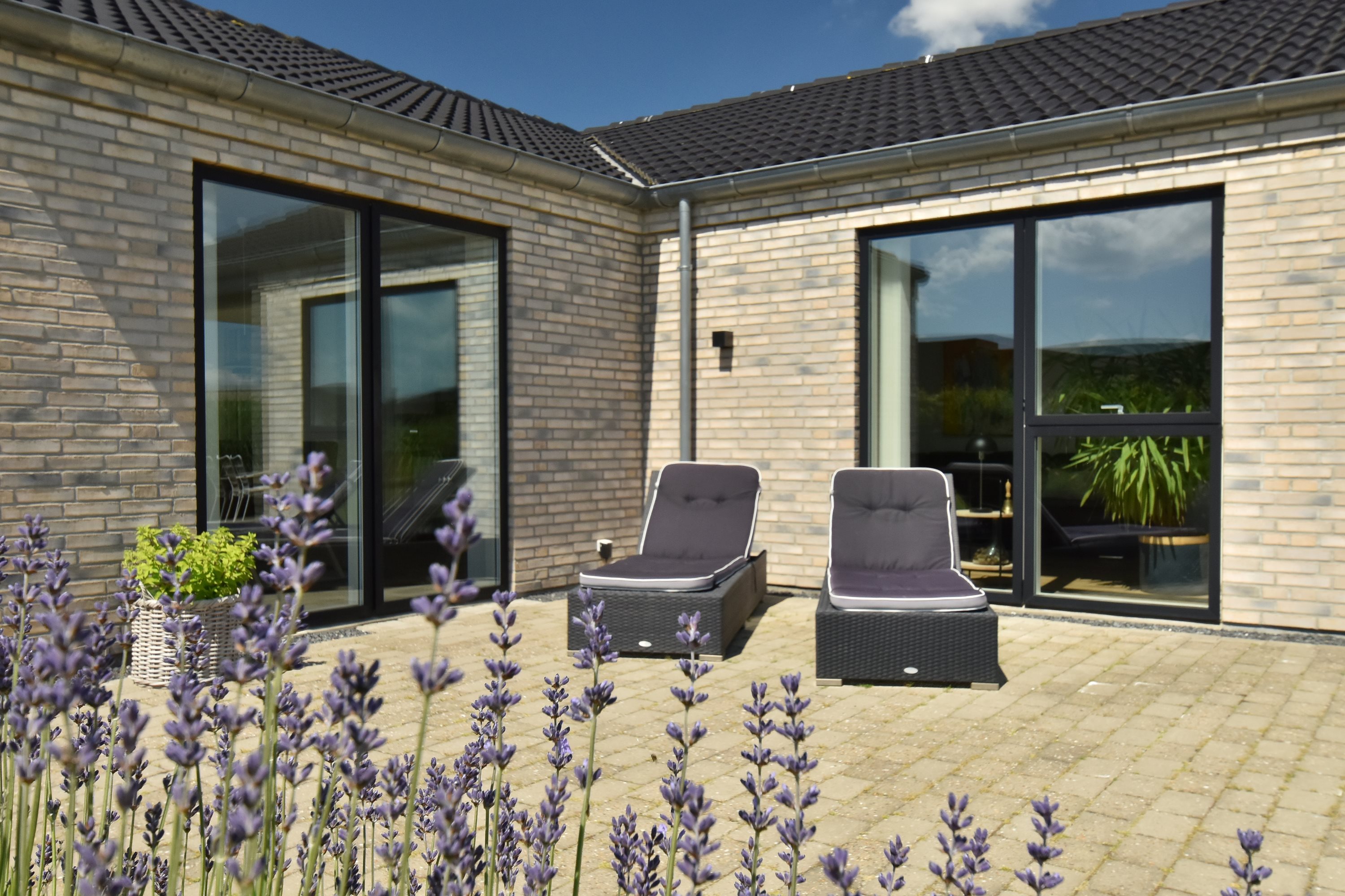 Fremhævet terrasse billede i fuldskærmstilstand. Billede af Ørskovbakken 31, Snejbjerg, 7400 Herning