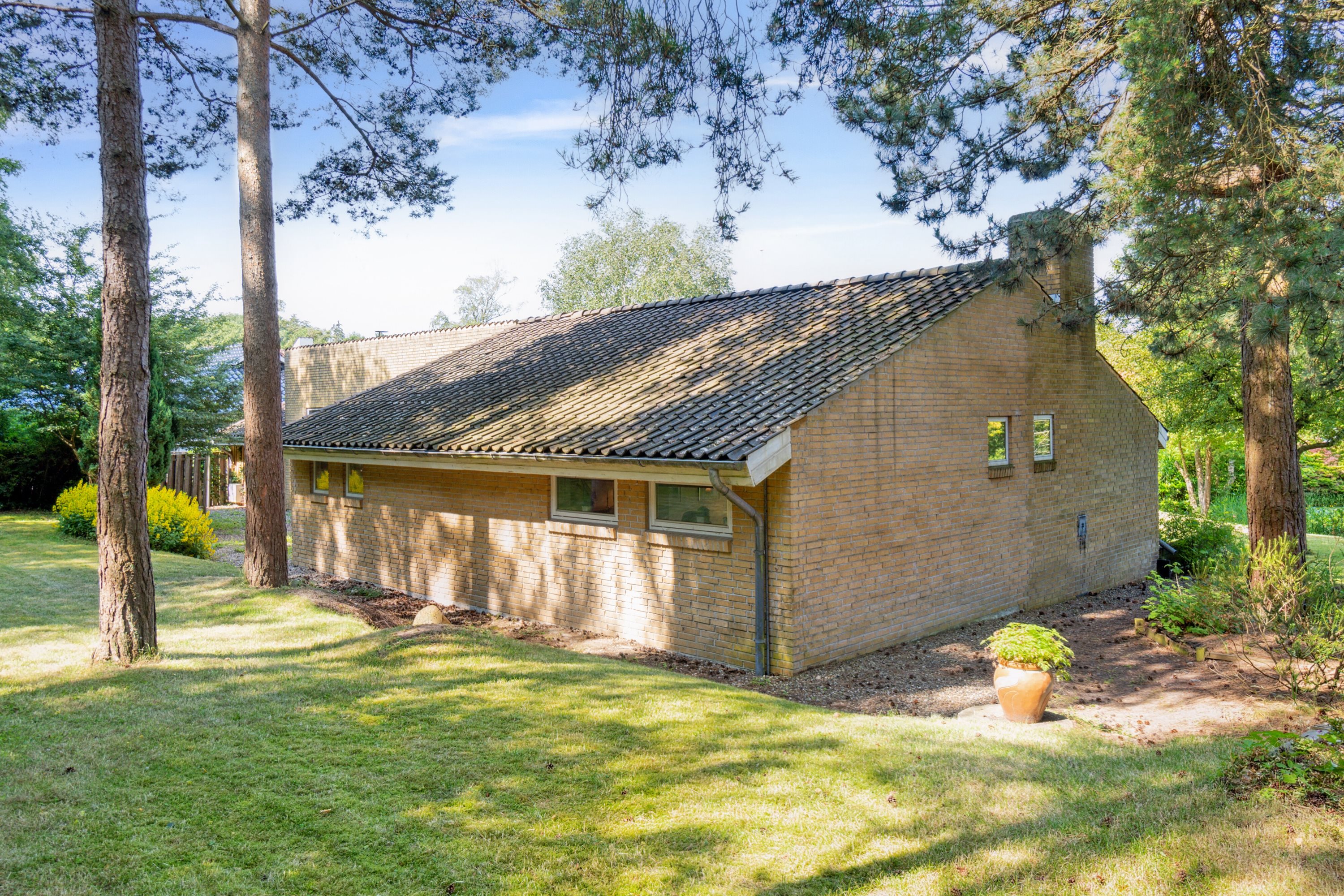 Fremhævet set fra haven billede i fuldskærmstilstand. Billede af Teglparken 11, 4200 Slagelse