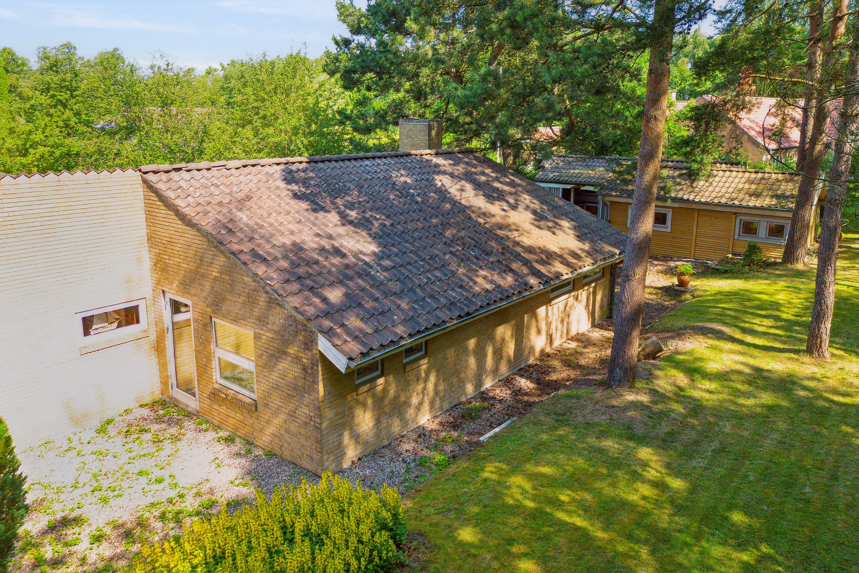 Fremhævet set fra haven billede i fuldskærmstilstand. Billede af Teglparken 11, 4200 Slagelse