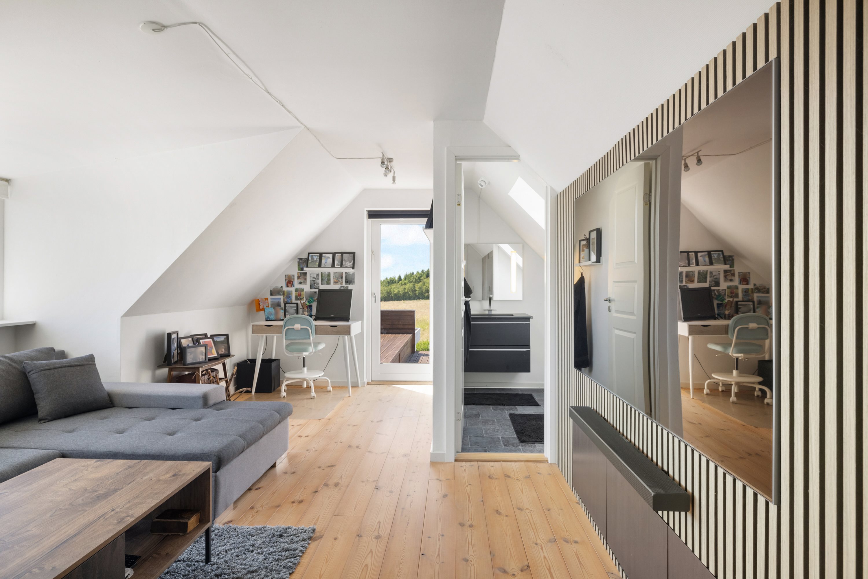 Fremhævet  billede i fuldskærmstilstand. Billede af Geding Byvej 11, Geding, 8381 Tilst