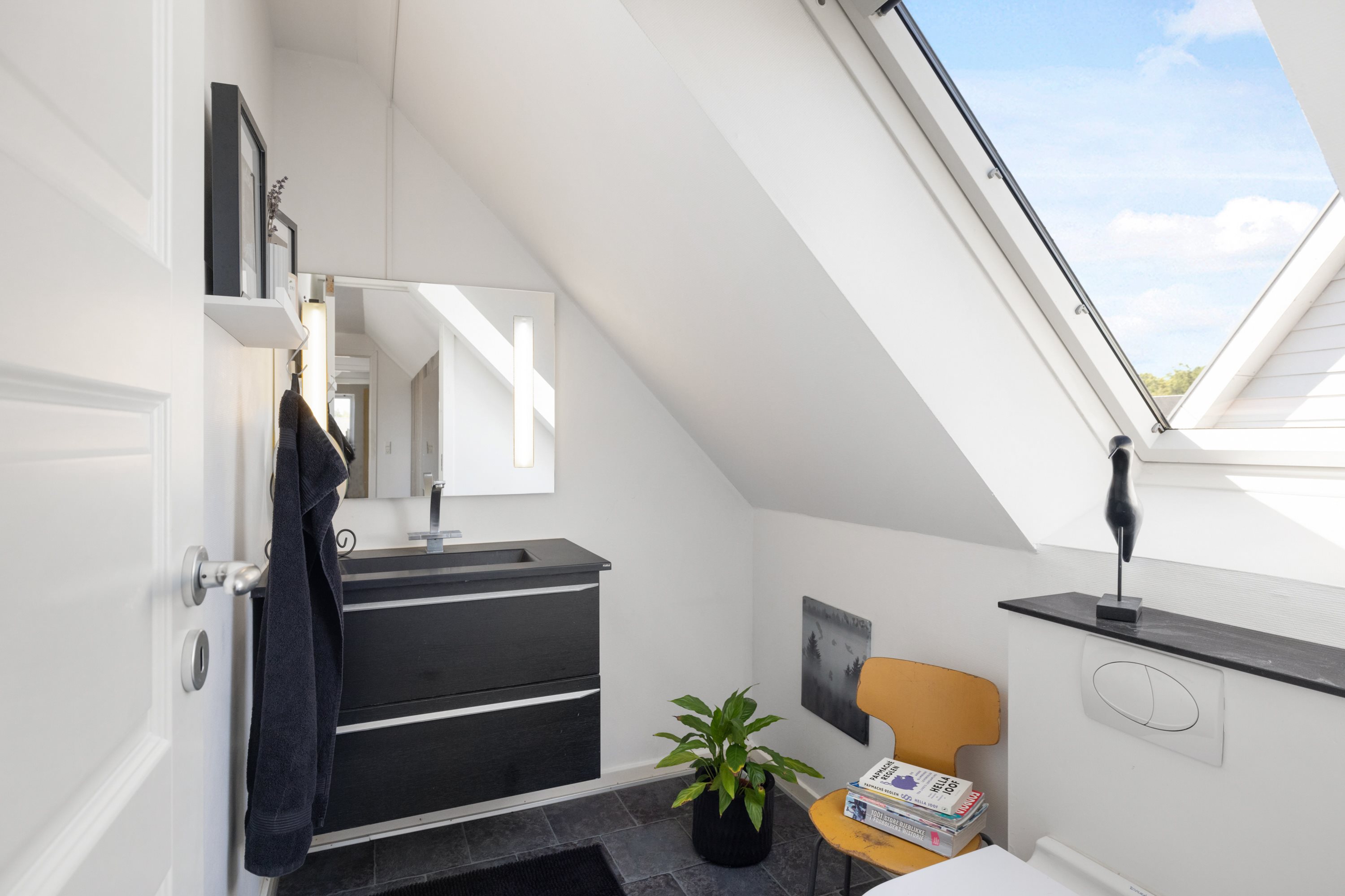 Fremhævet  billede i fuldskærmstilstand. Billede af Geding Byvej 11, Geding, 8381 Tilst