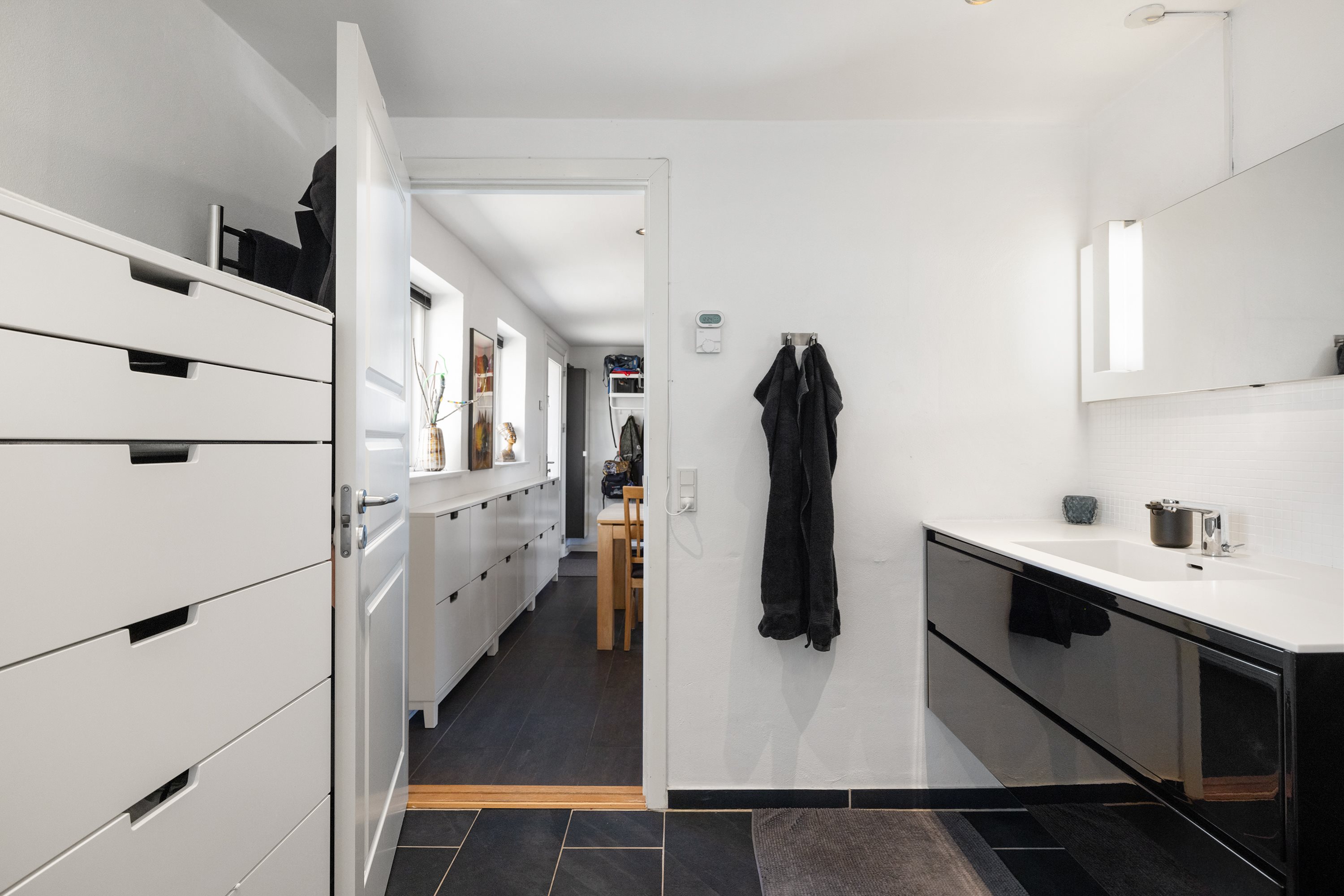 Fremhævet  billede i fuldskærmstilstand. Billede af Geding Byvej 11, Geding, 8381 Tilst