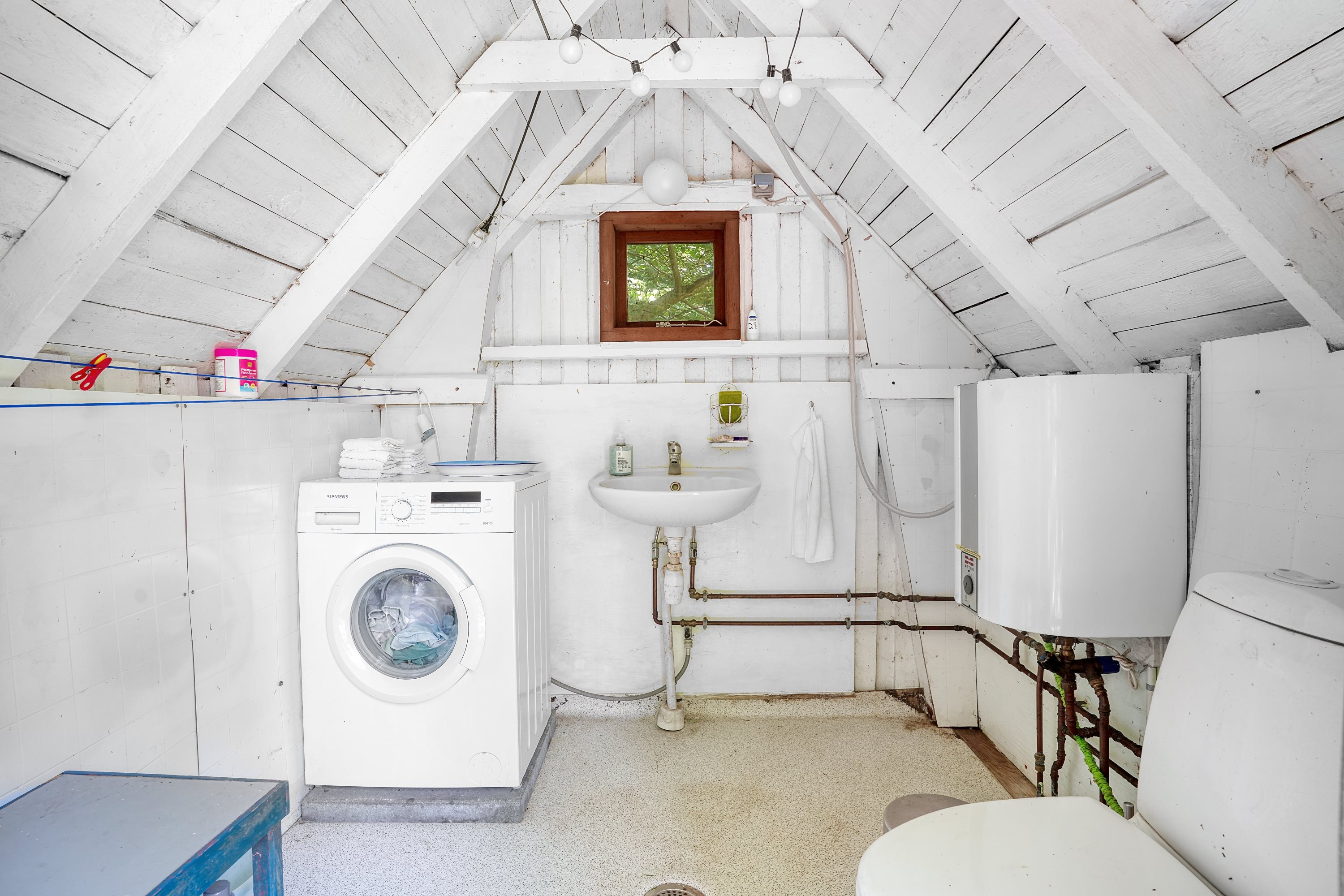 Fremhævet toilet billede i fuldskærmstilstand. Billede af Ræveskiftet 15, 3100 Hornbæk