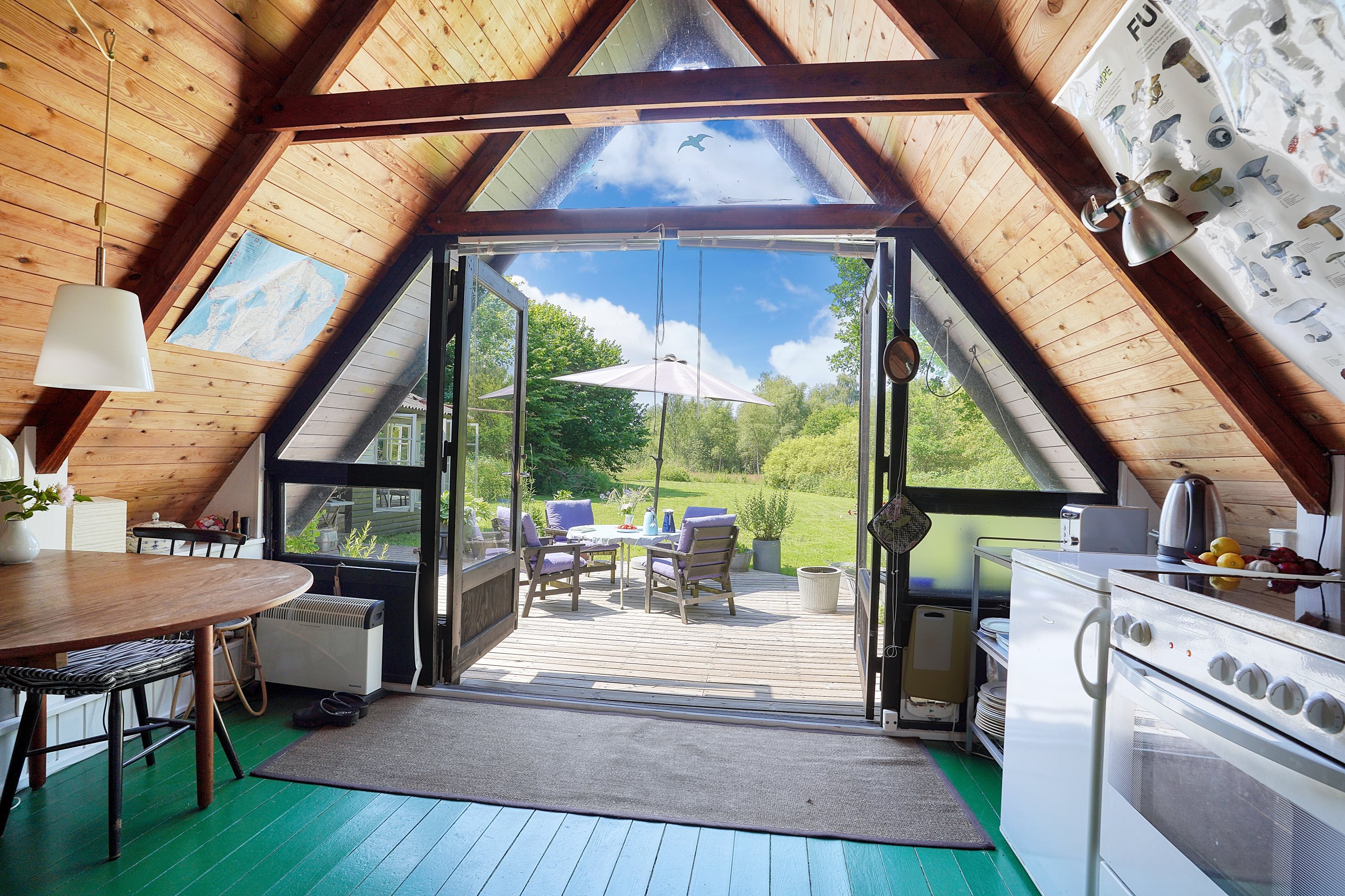 Fremhævet køkken - stue billede i fuldskærmstilstand. Billede af Ræveskiftet 15, 3100 Hornbæk