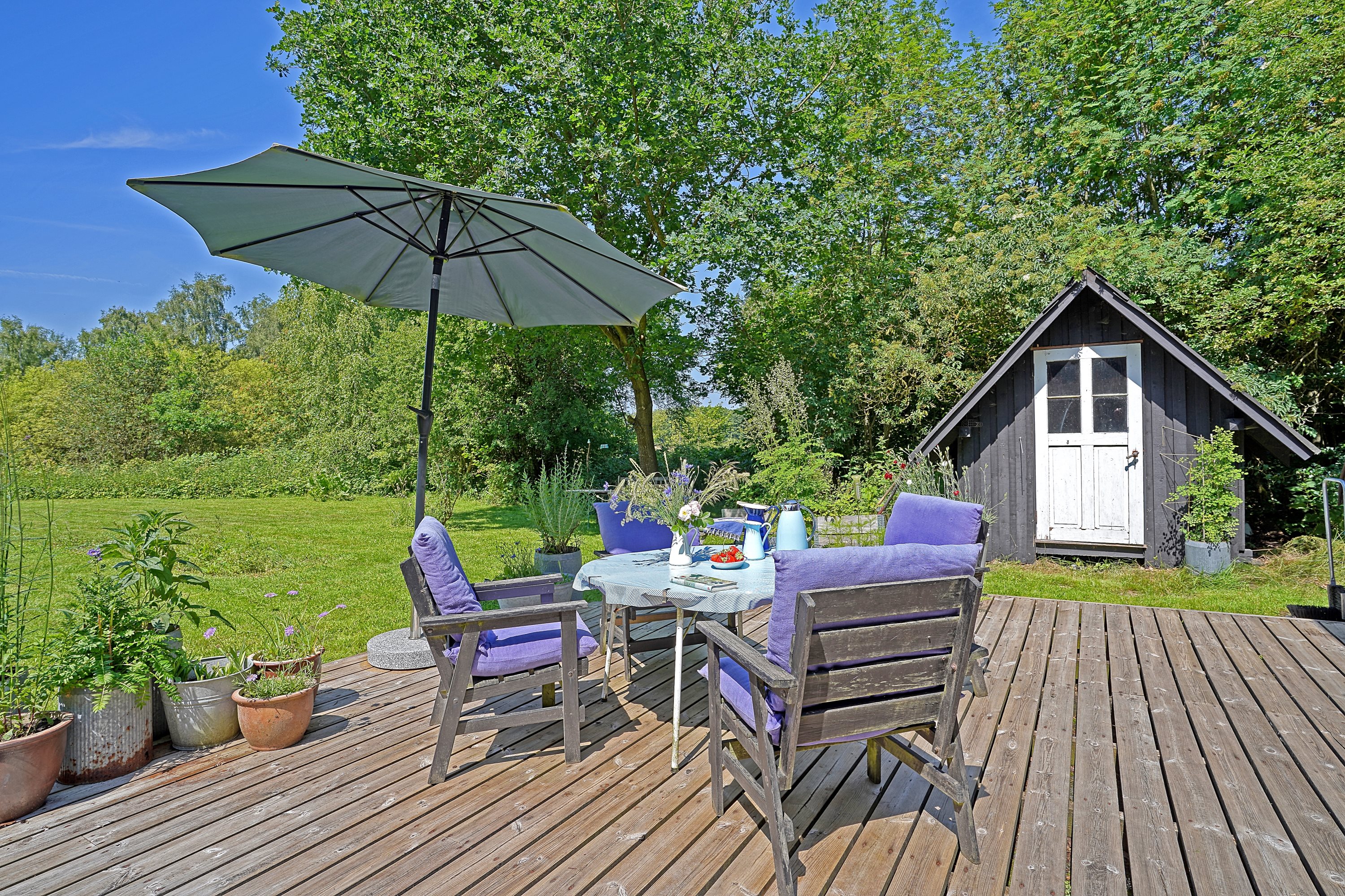 Fremhævet terrasse billede i fuldskærmstilstand. Billede af Ræveskiftet 15, 3100 Hornbæk