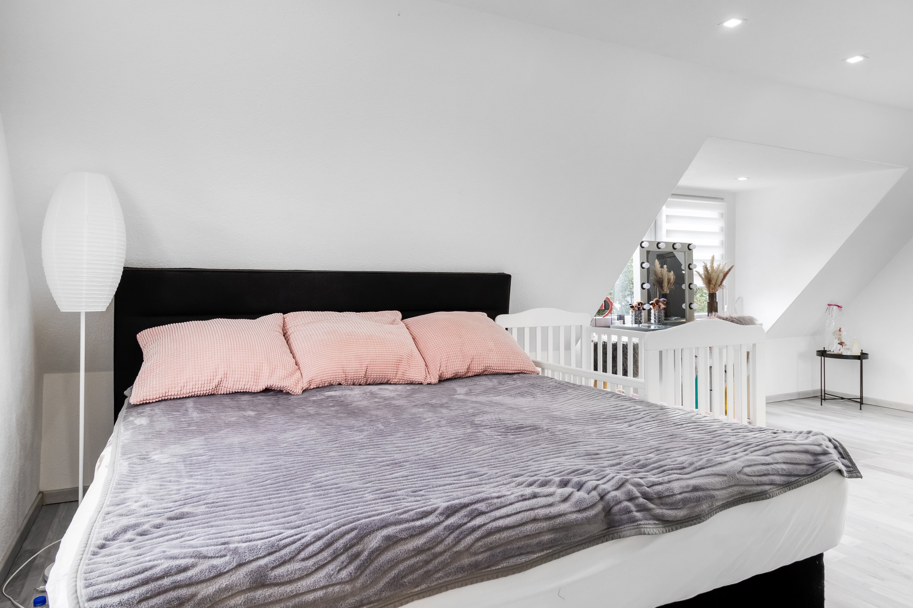 Fremhævet soveværelse billede i fuldskærmstilstand. Billede af Hostrupvej 13A, Jejsing, 6270 Tønder