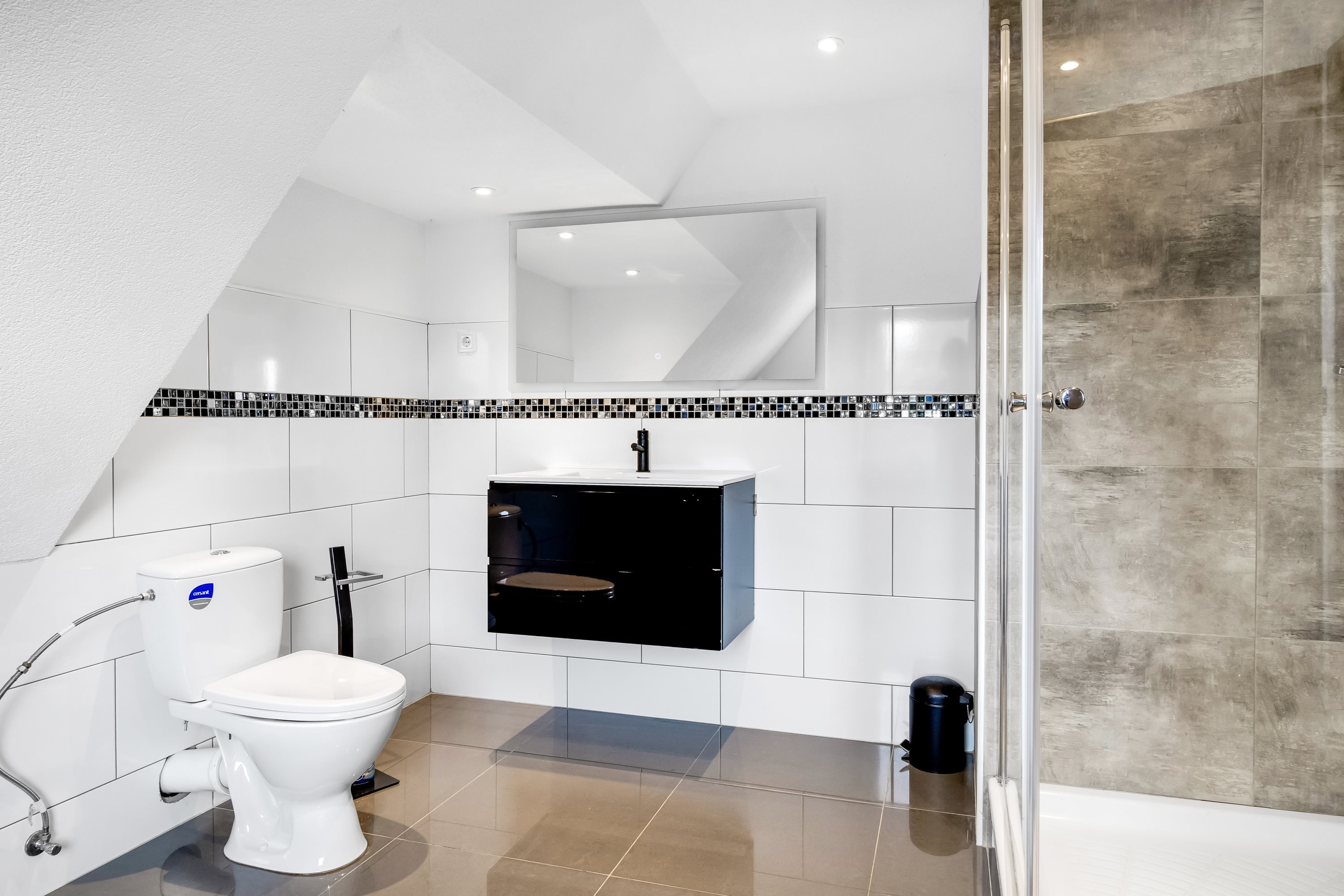 Fremhævet badeværelse billede i fuldskærmstilstand. Billede af Hostrupvej 13A, Jejsing, 6270 Tønder