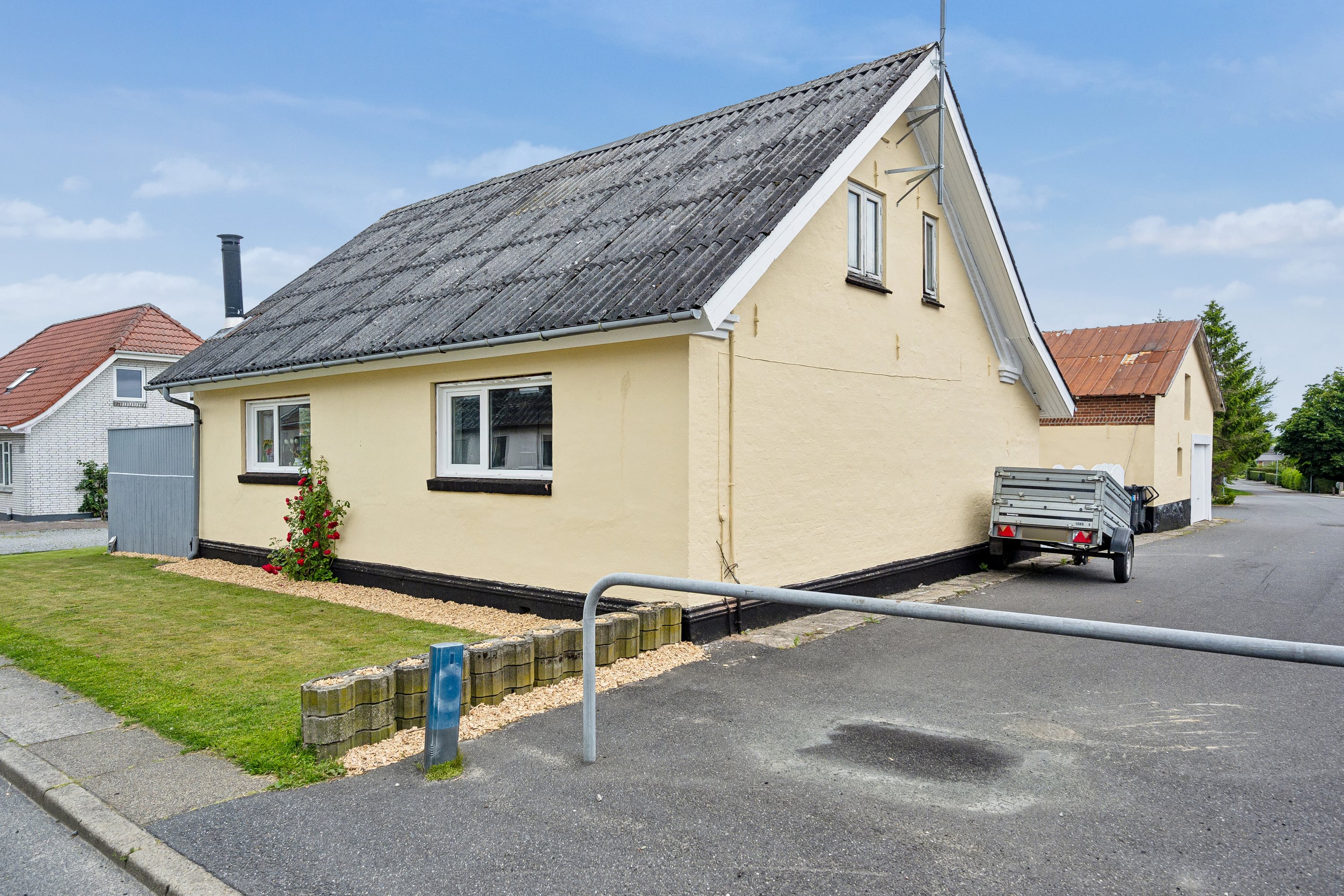 Fremhævet ejendommen billede i fuldskærmstilstand. Billede af Mejlbyvej 103, Mejlby, 9610 Nørager