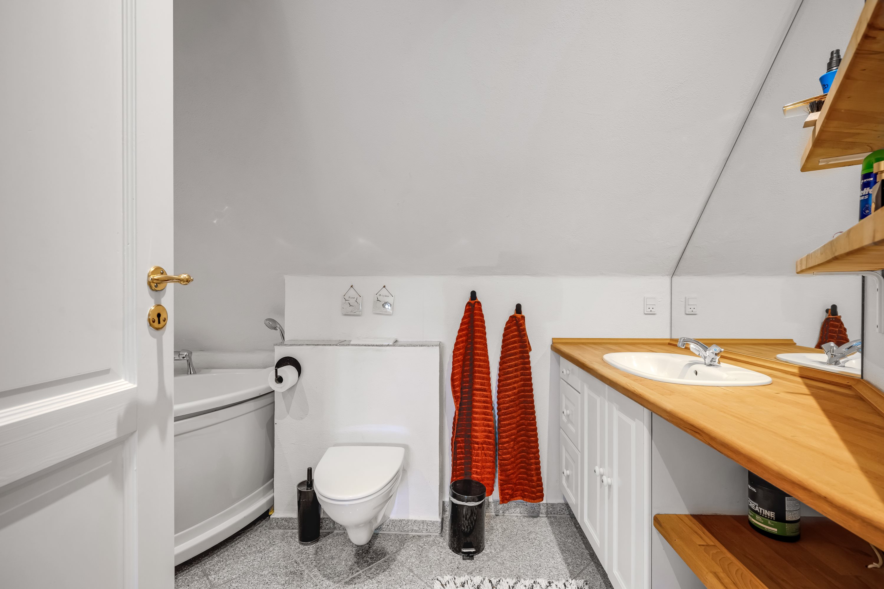 Fremhævet badeværelse billede i fuldskærmstilstand. Billede af Th. Schmidts Vej 2, Nordby, 6720 Fanø