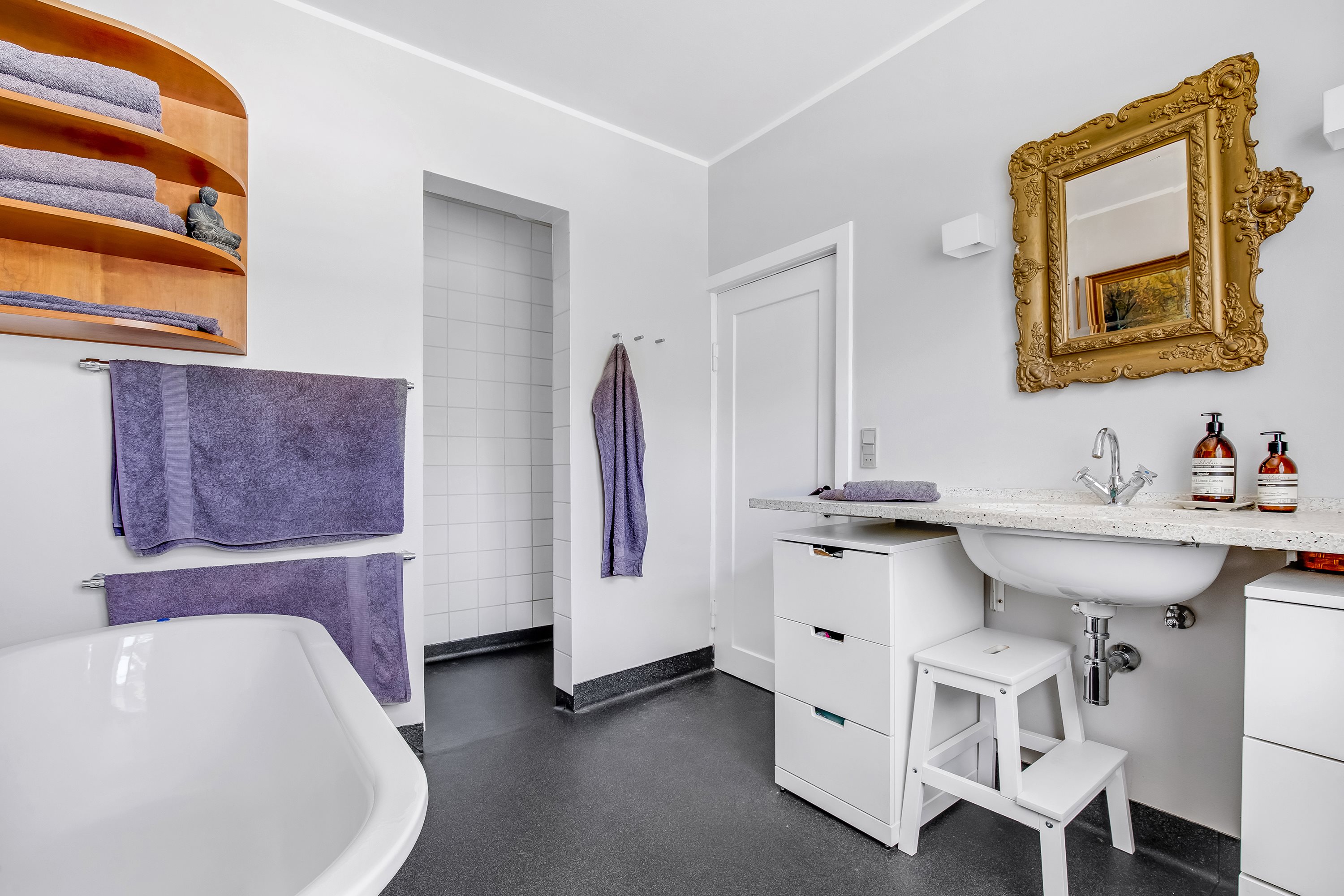 Fremhævet badeværelse billede i fuldskærmstilstand. Billede af Gilleleje Strandvej 35, 3250 Gilleleje