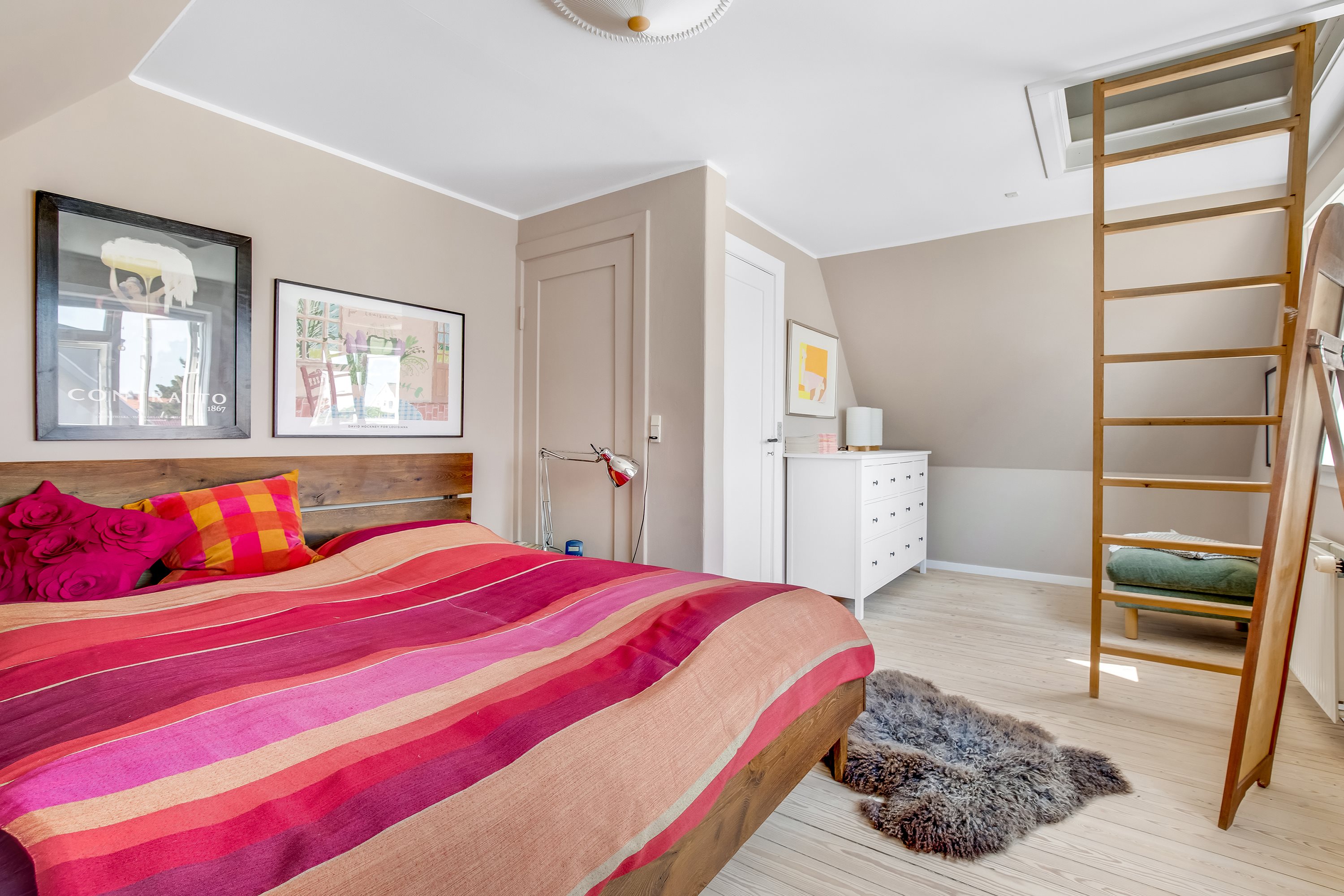 Fremhævet soveværelse billede i fuldskærmstilstand. Billede af Gilleleje Strandvej 35, 3250 Gilleleje