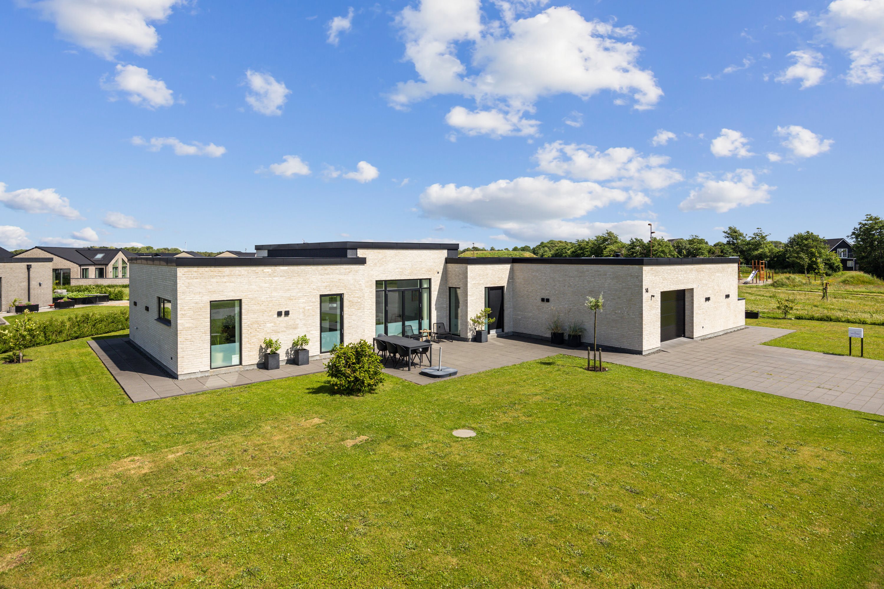 Fremhævet ejendom 1 billede i fuldskærmstilstand. Billede af Solskins Alle 14, 9440 Aabybro