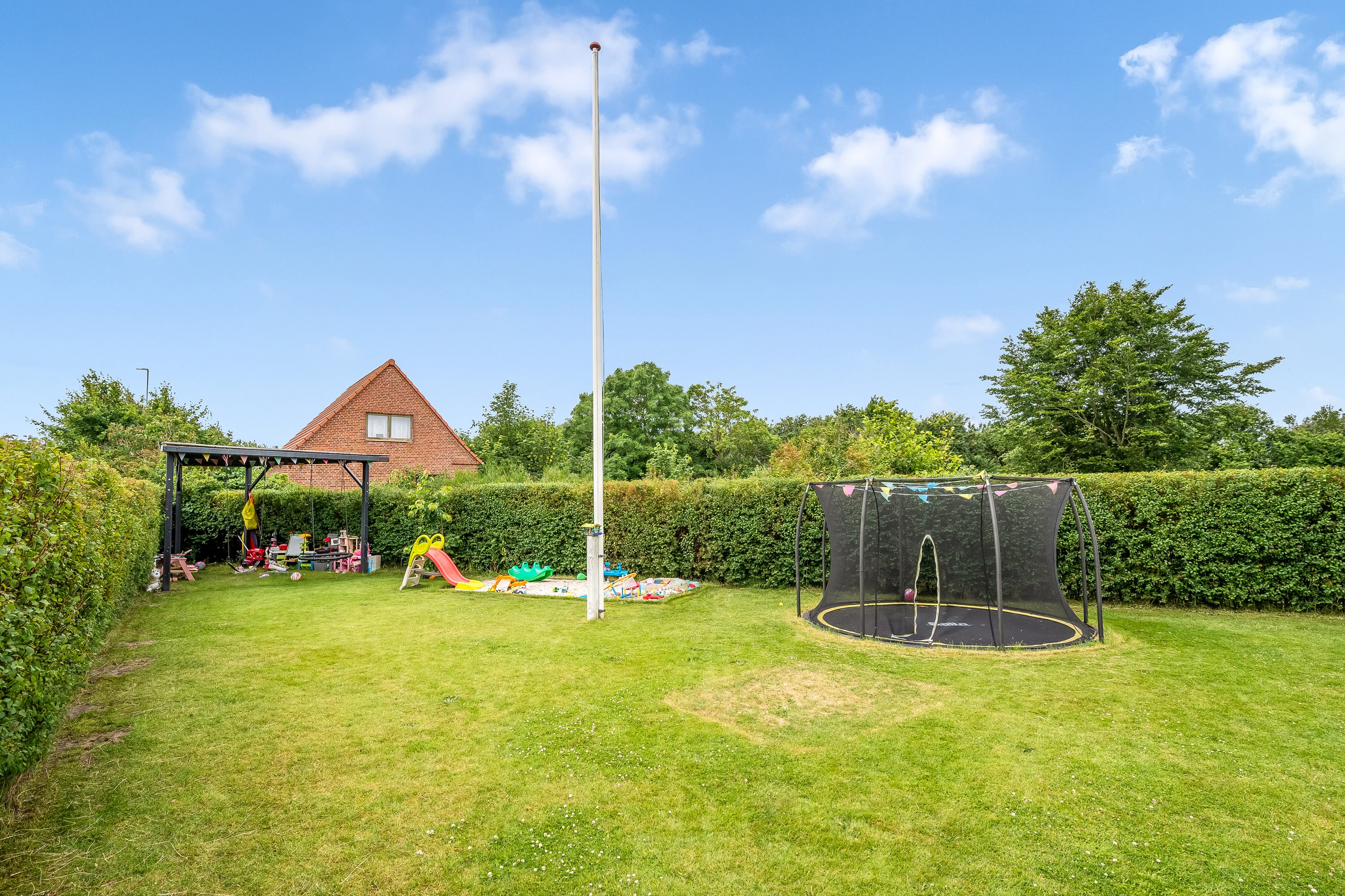 Fremhævet facade billede i fuldskærmstilstand. Billede af Skavenvej 1B, Vostrup, 6880 Tarm