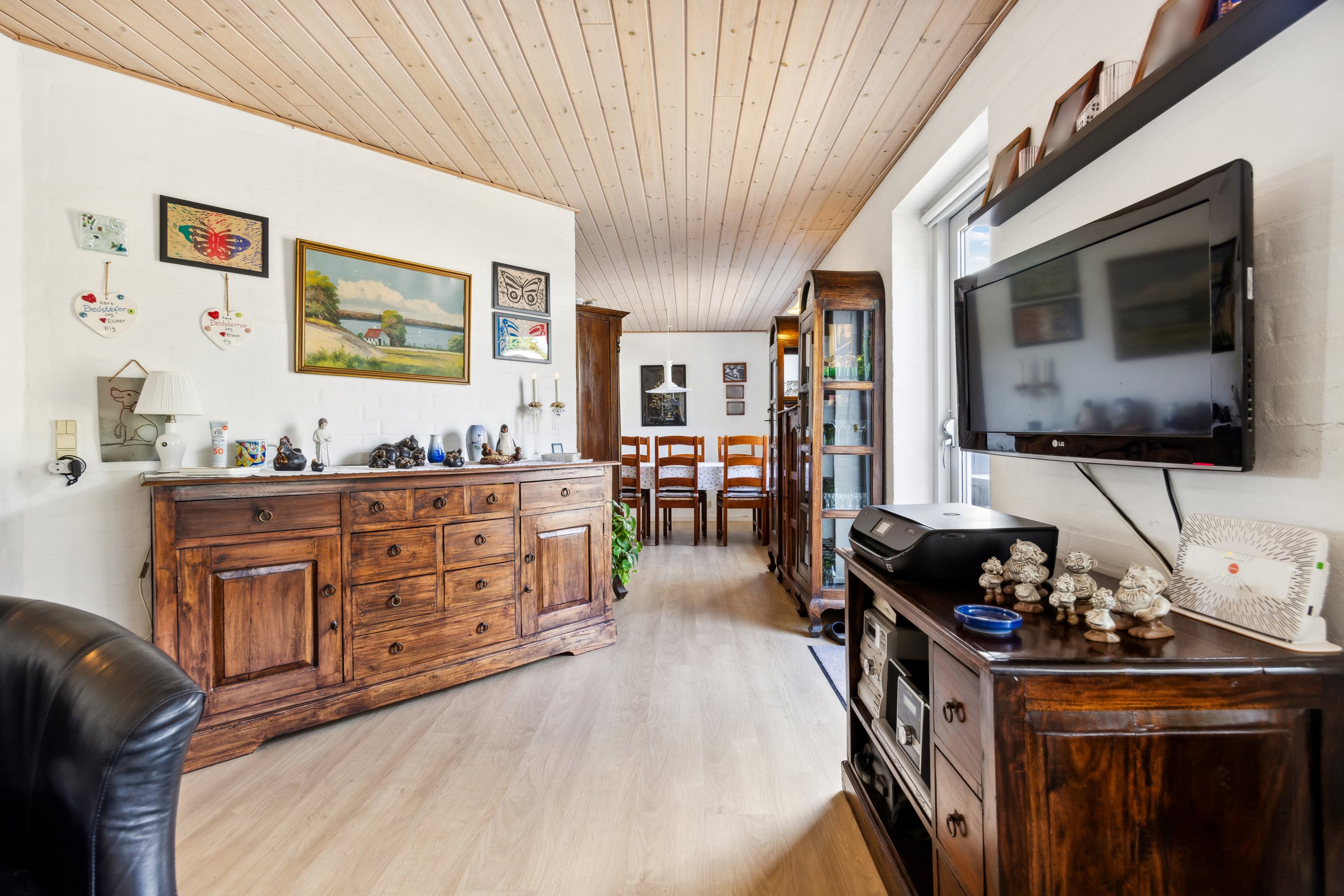 Fremhævet køkken billede i fuldskærmstilstand. Billede af Orkidevej 10, Kaas, 9490 Pandrup