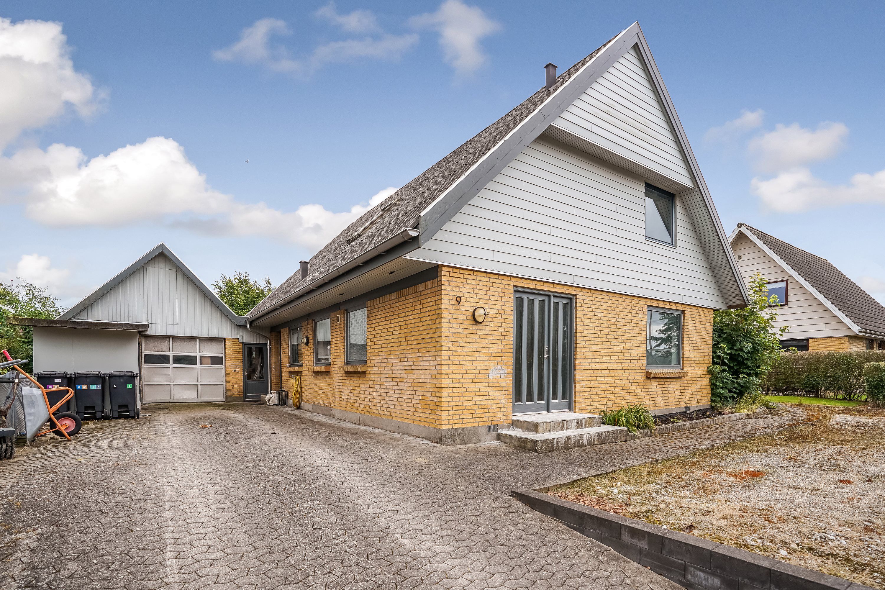 Fremhævet ejendommen billede i fuldskærmstilstand. Billede af Stentevangen 9, Korup, 5210 Odense NV