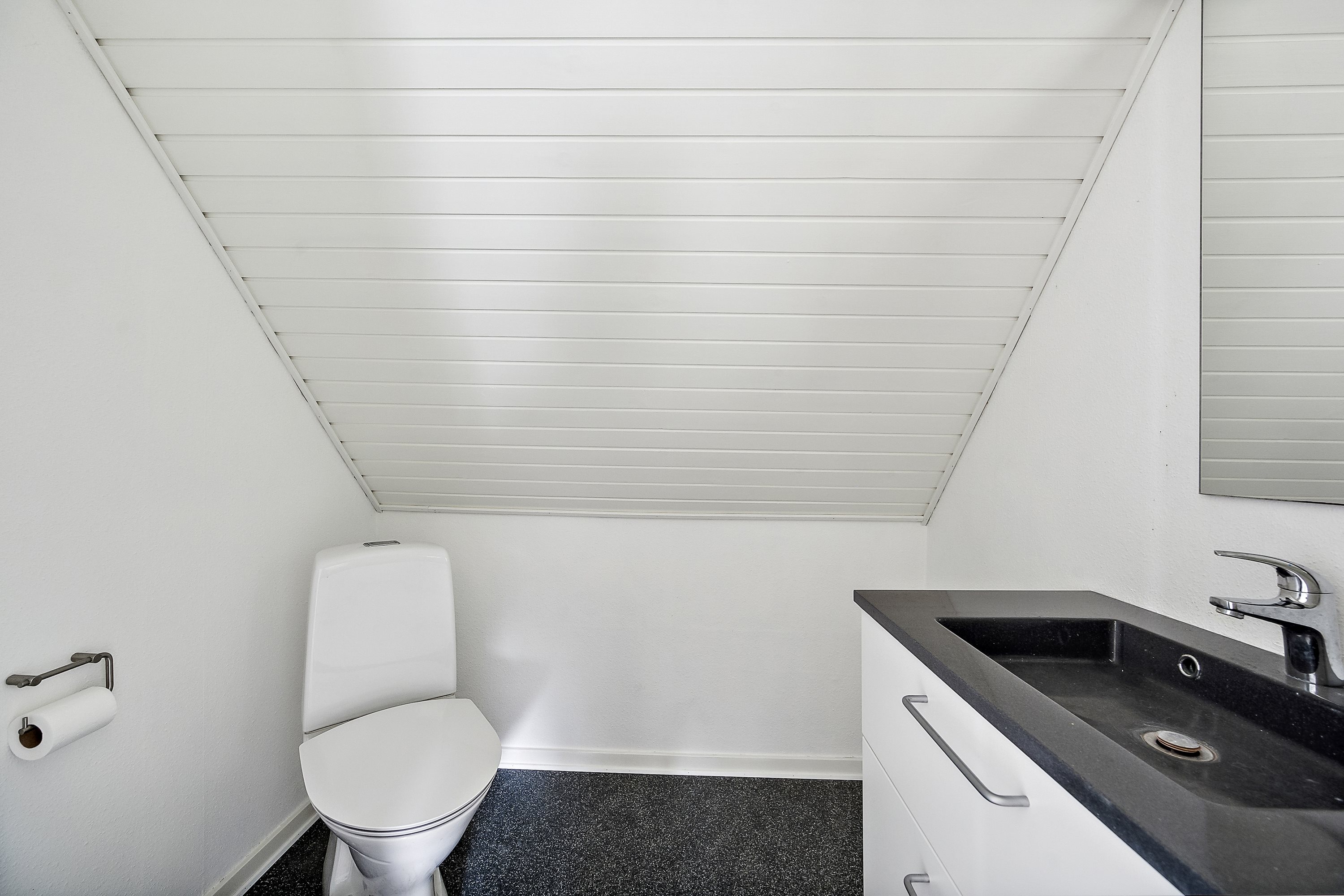 Fremhævet badeværelse billede i fuldskærmstilstand. Billede af Grinderslevvej 2, Grinderslev, 7870 Roslev