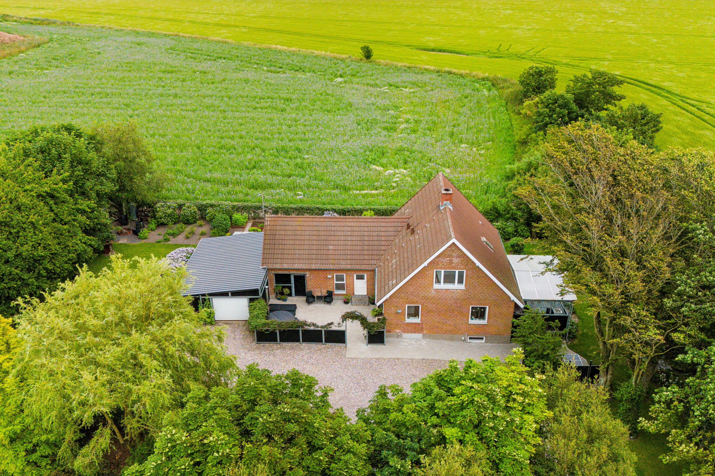 Miniaturebillede 2: luftfoto. Billede af Grinderslevvej 2, Grinderslev, 7870 Roslev