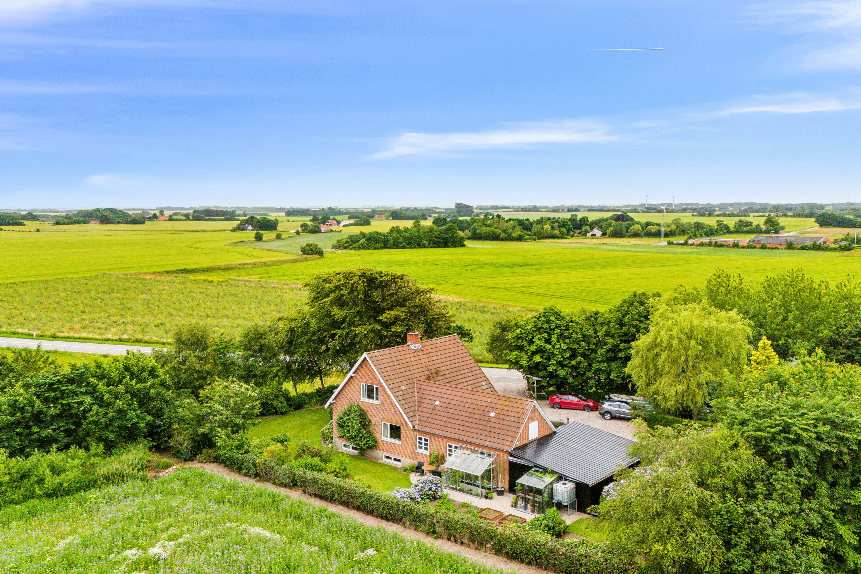 Fremhævet luftfoto billede i fuldskærmstilstand. Billede af Grinderslevvej 2, Grinderslev, 7870 Roslev