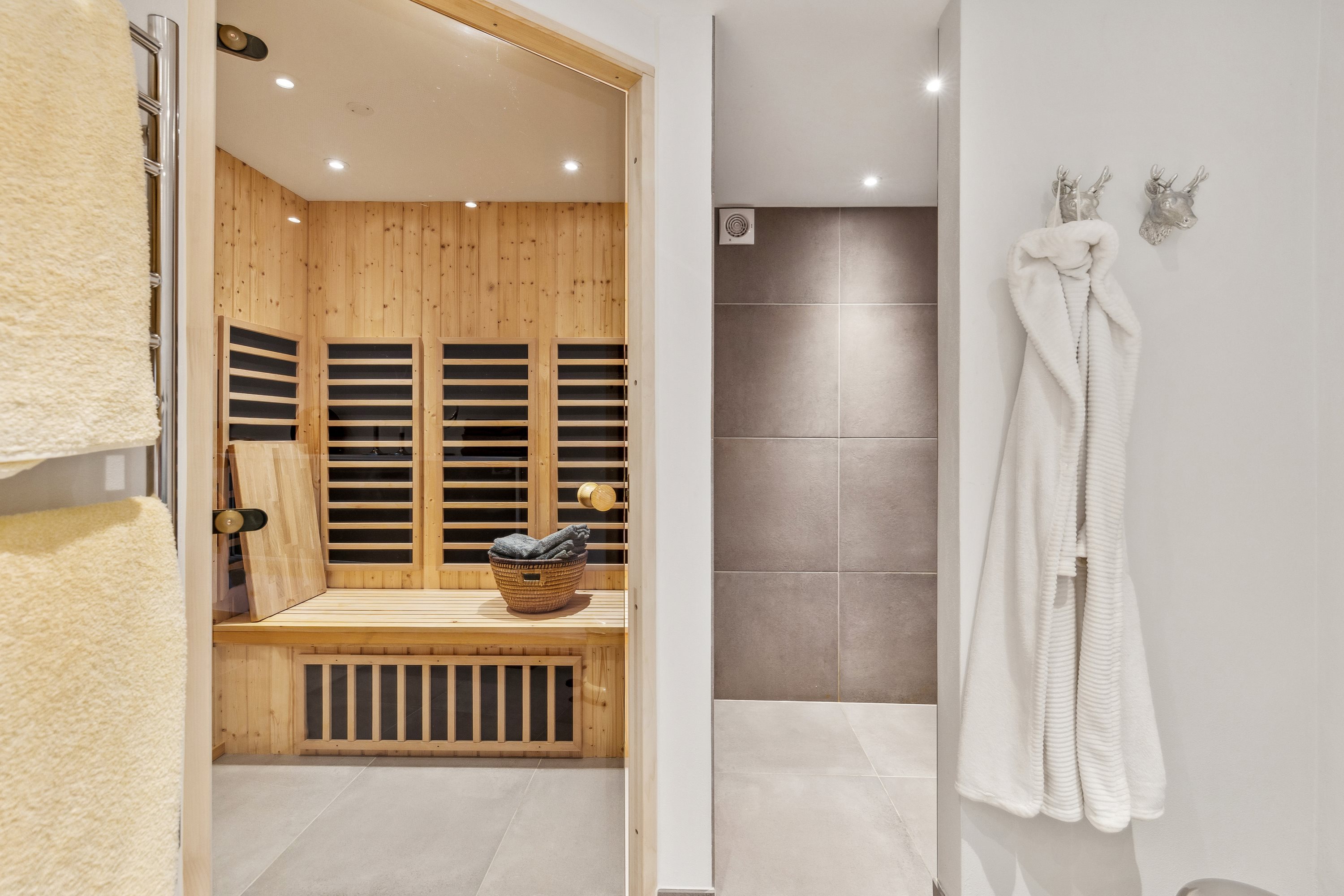 Fremhævet badeværelse billede i fuldskærmstilstand. Billede af Granvænget 11, 8920 Randers NV