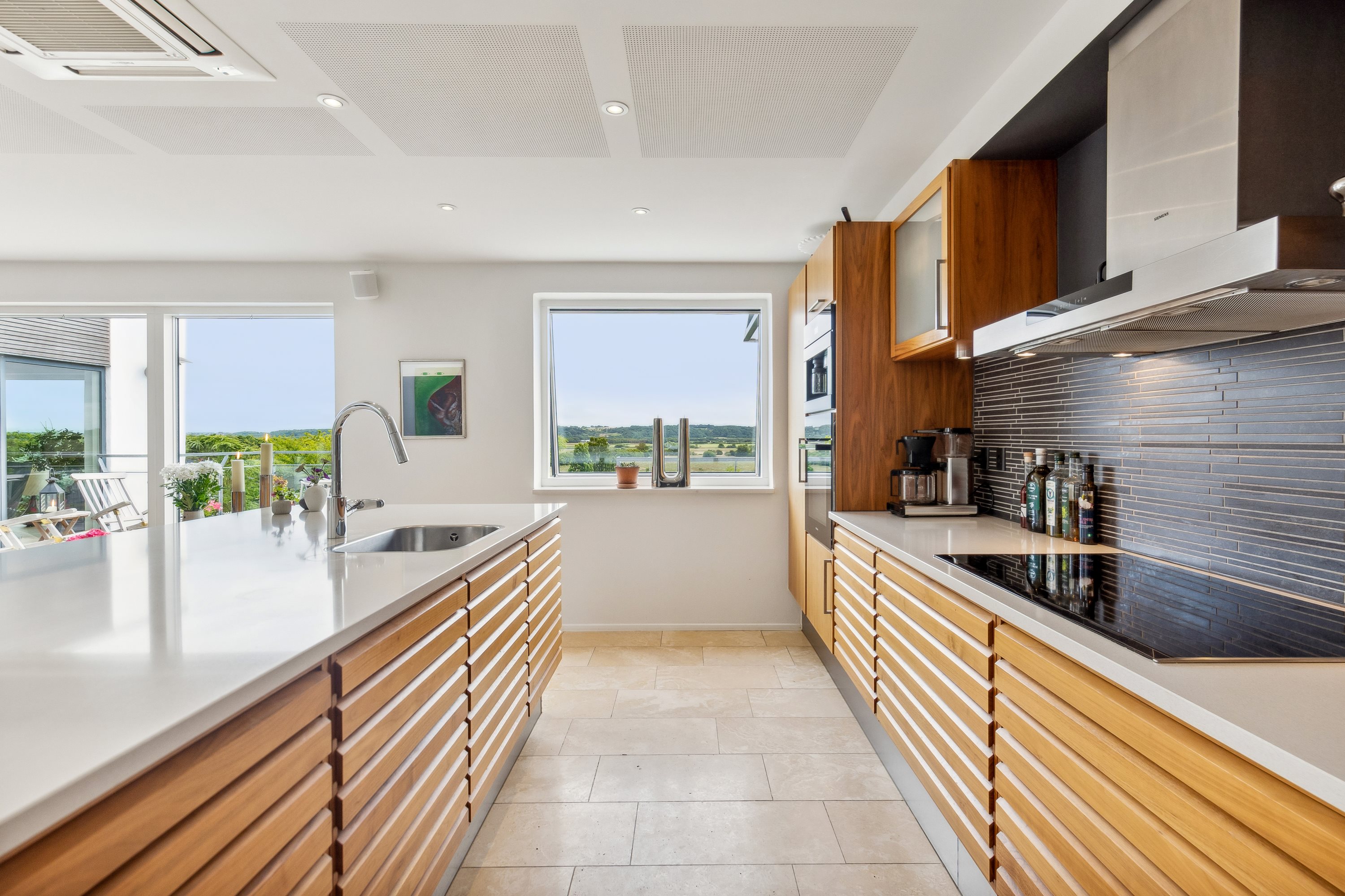 Fremhævet køkken billede i fuldskærmstilstand. Billede af Granvænget 11, 8920 Randers NV