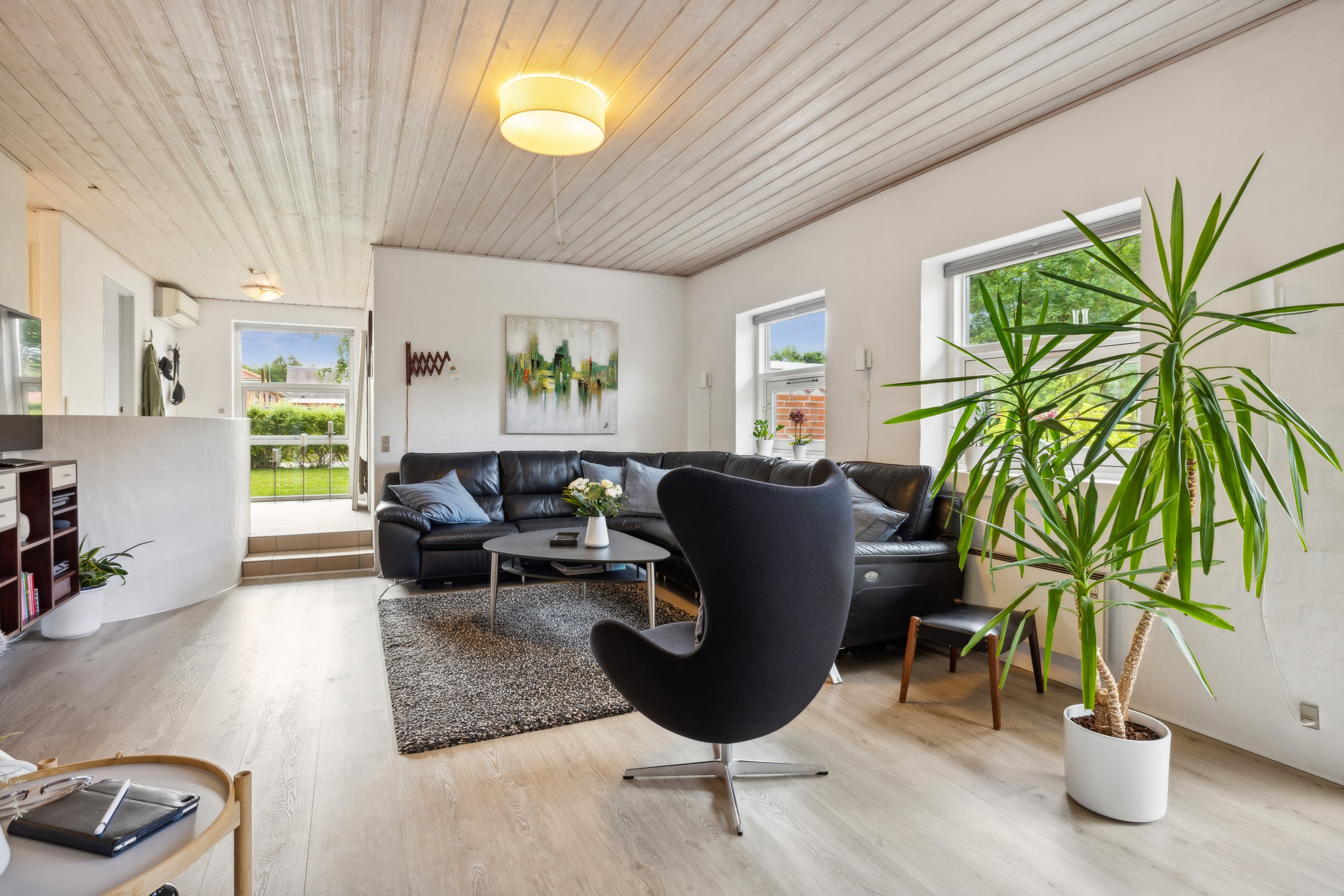 Fremhævet stue billede i fuldskærmstilstand. Billede af Gyvelskrænten 2, 8961 Allingåbro