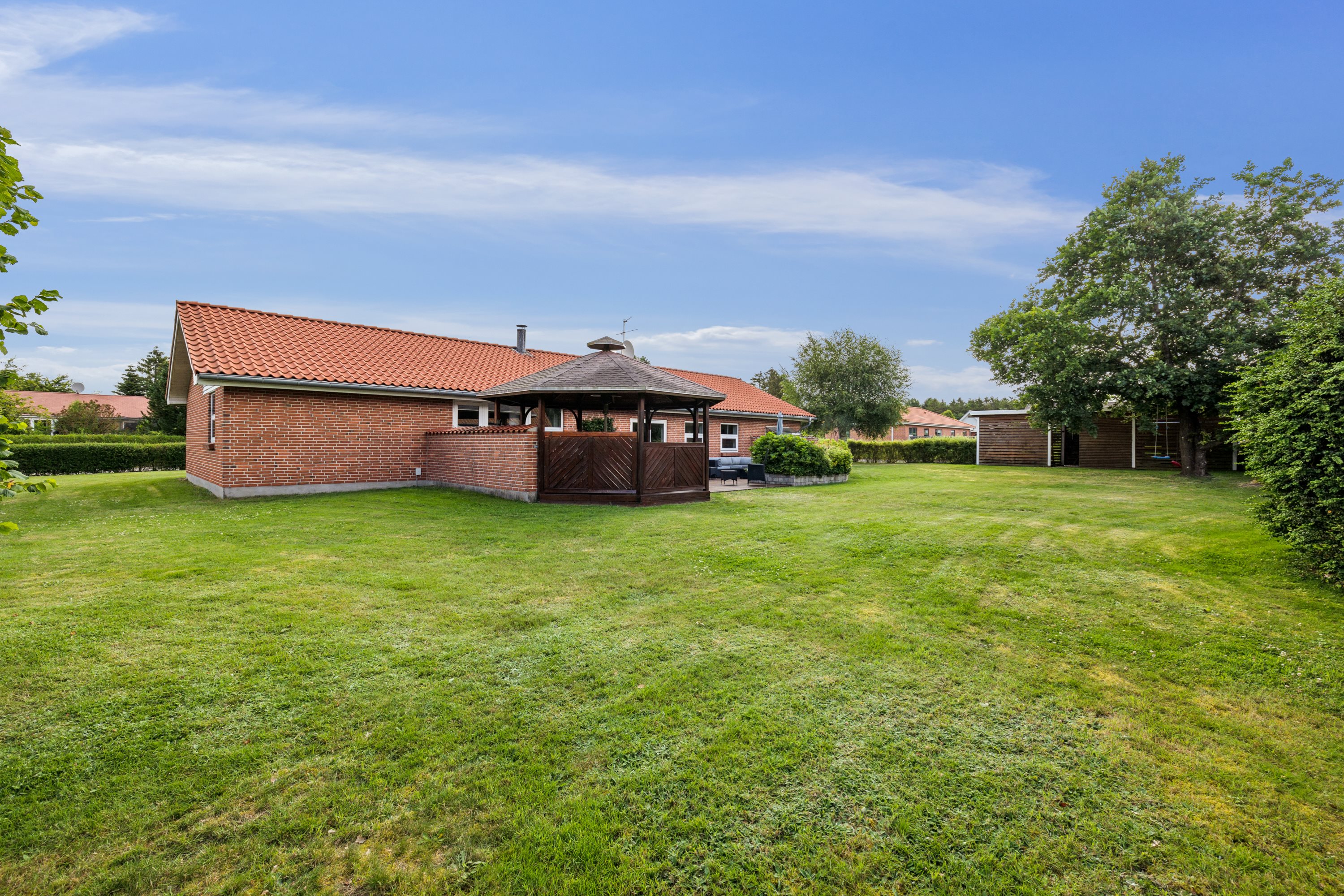 Fremhævet ejendom 1 billede i fuldskærmstilstand. Billede af Gyvelskrænten 2, 8961 Allingåbro