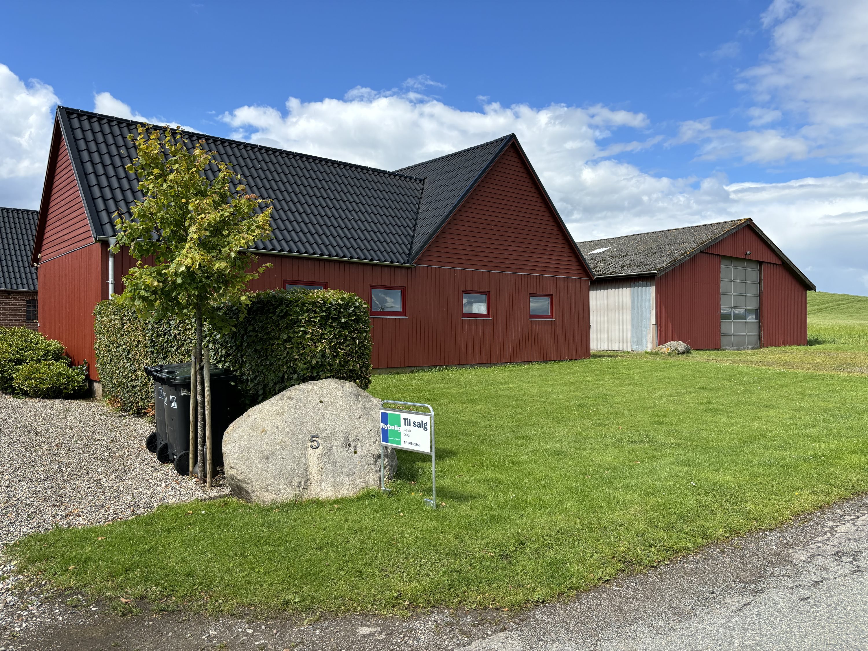 Miniaturebillede 1: . Billede af Mosbjergvej 5, Gangsted, 8732 Hovedgård