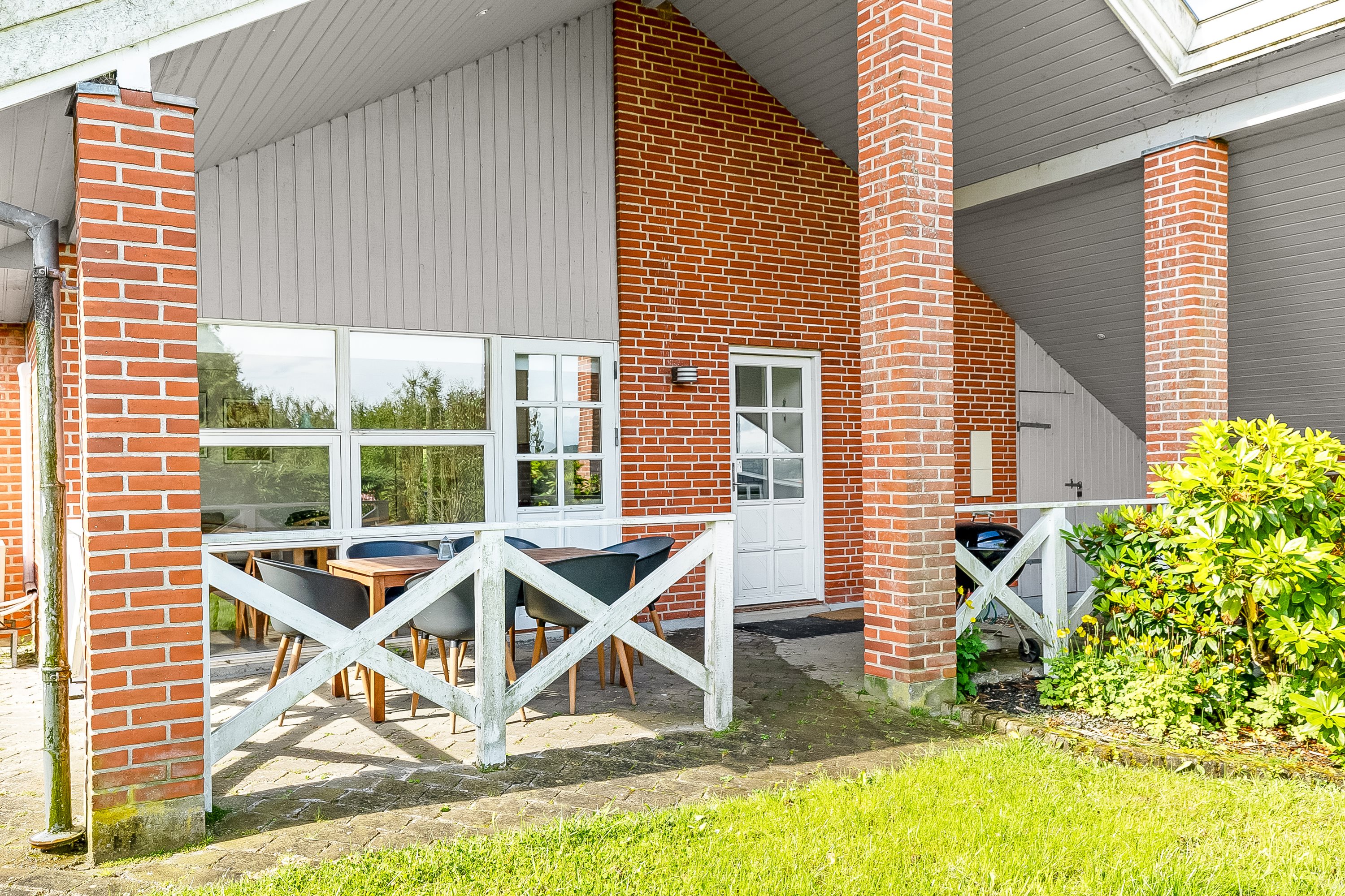 Fremhævet overdækket terrasse billede i fuldskærmstilstand. Billede af Vigen 42, Andkær Vig, 7080 Børkop