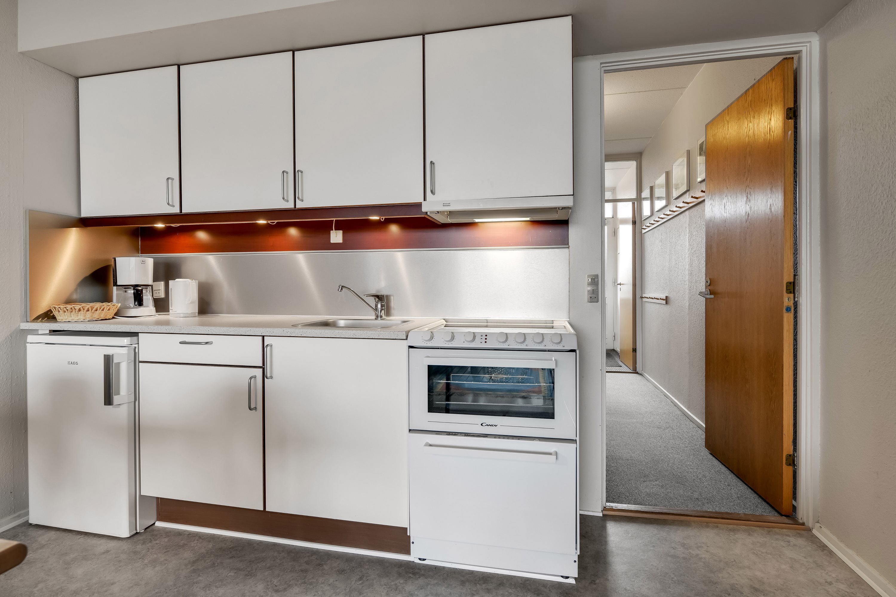 Fremhævet køkken billede i fuldskærmstilstand. Billede af Strandvejen 61C, st.. 112., Fanø Bad, 6720 Fanø