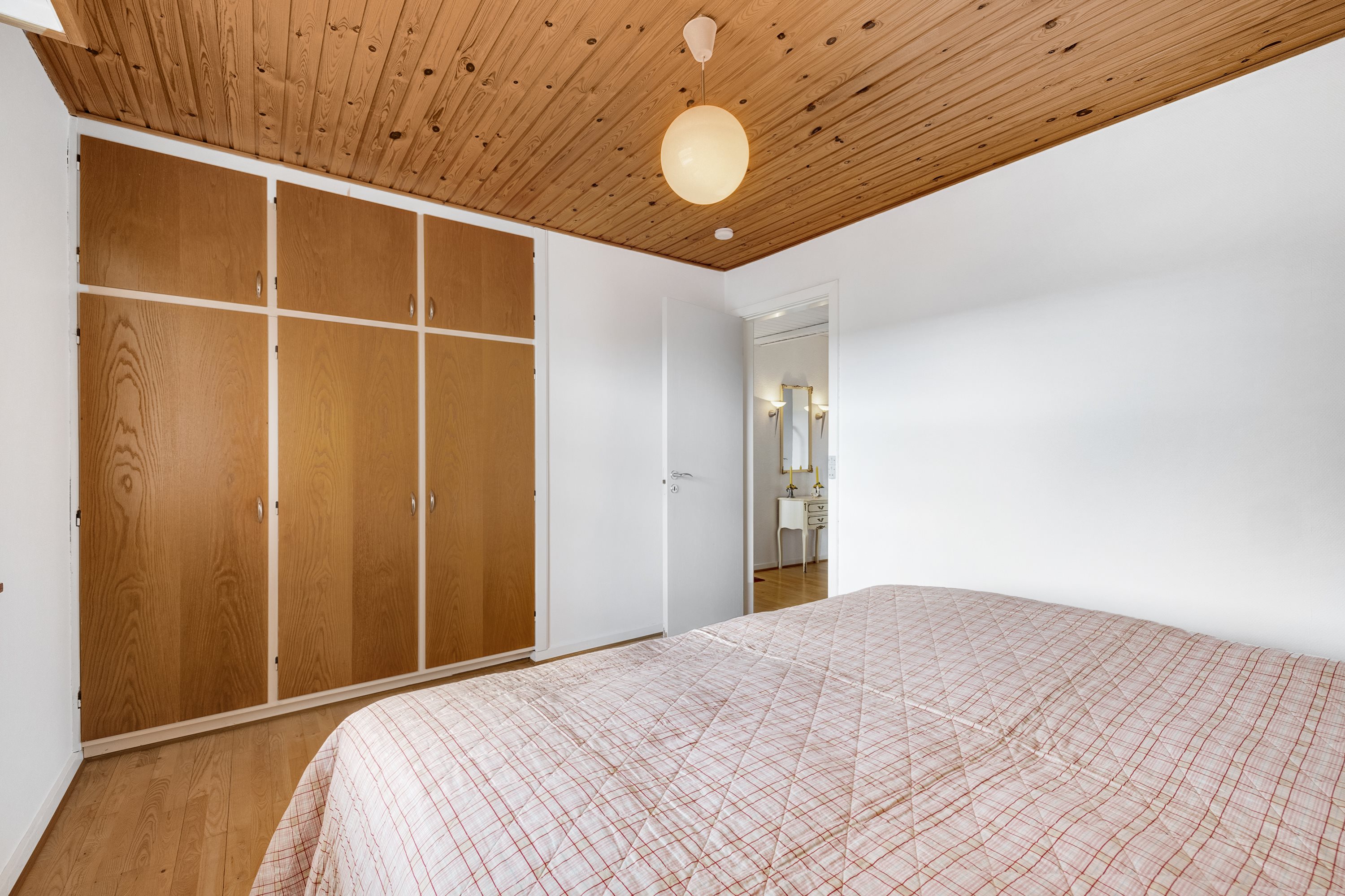 Fremhævet værelse billede i fuldskærmstilstand. Billede af Rugvænget 25, Mejlby, 8981 Spentrup