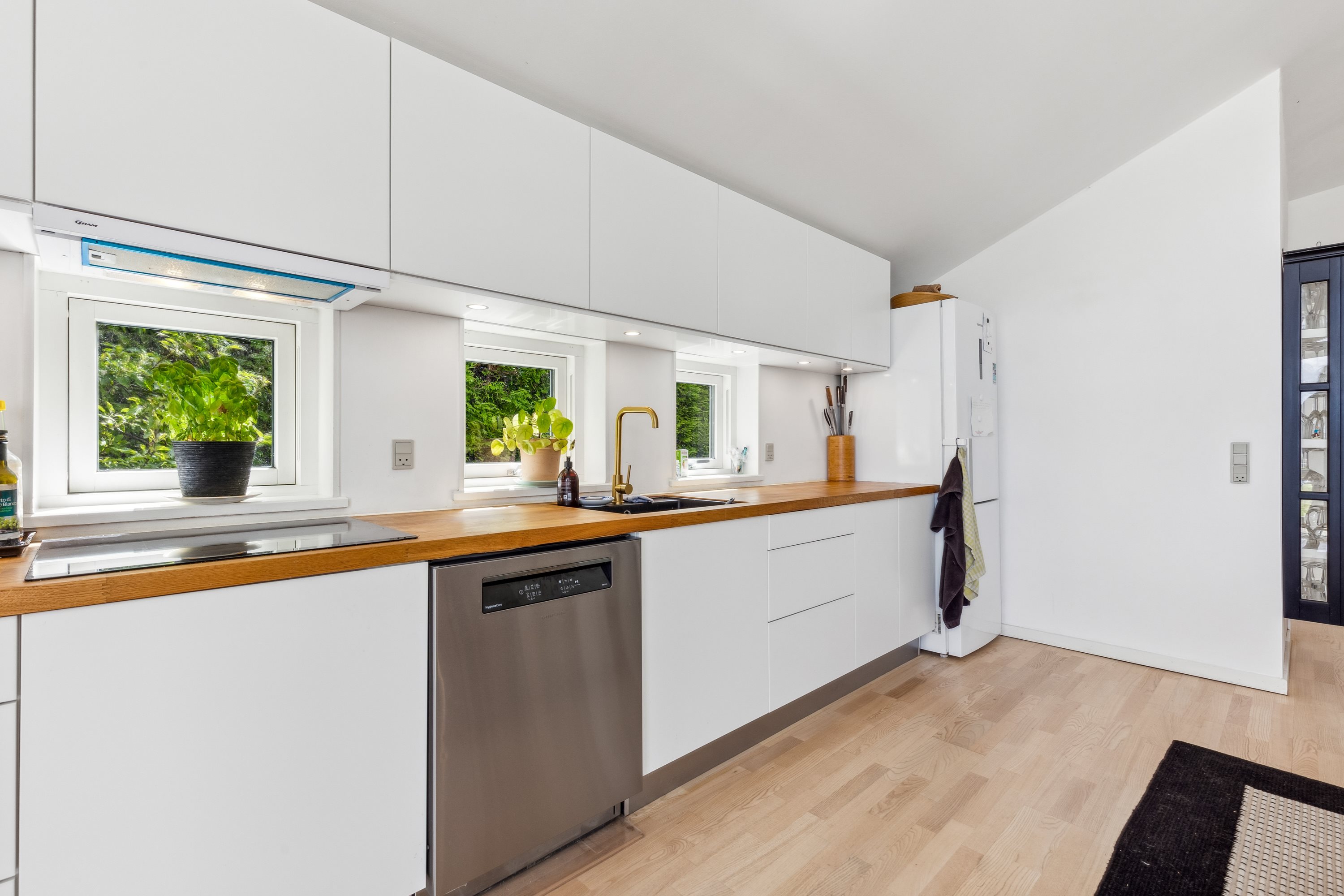 Fremhævet køkken billede i fuldskærmstilstand. Billede af Brinken 191, 4671 Strøby