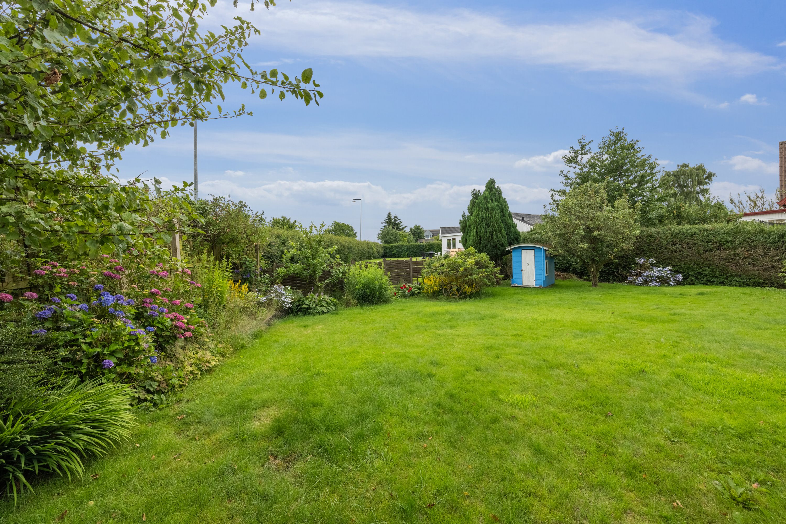 Fremhævet have billede i fuldskærmstilstand. Billede af Højvangen 38, 8800 Viborg