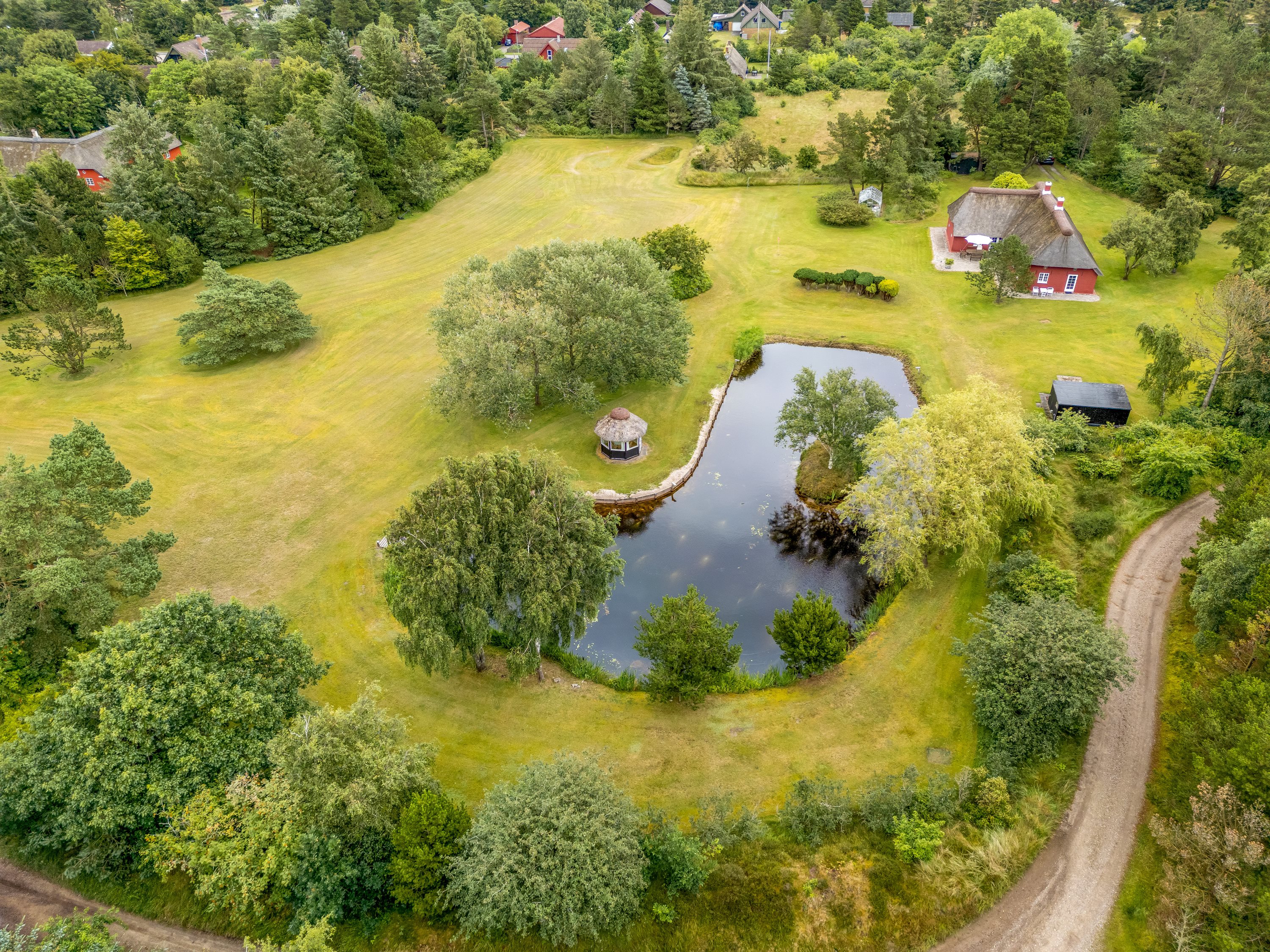 Fremhævet udendørs billede i fuldskærmstilstand. Billede af Gl Skolevej 18, Kongsmark, 6792 Rømø