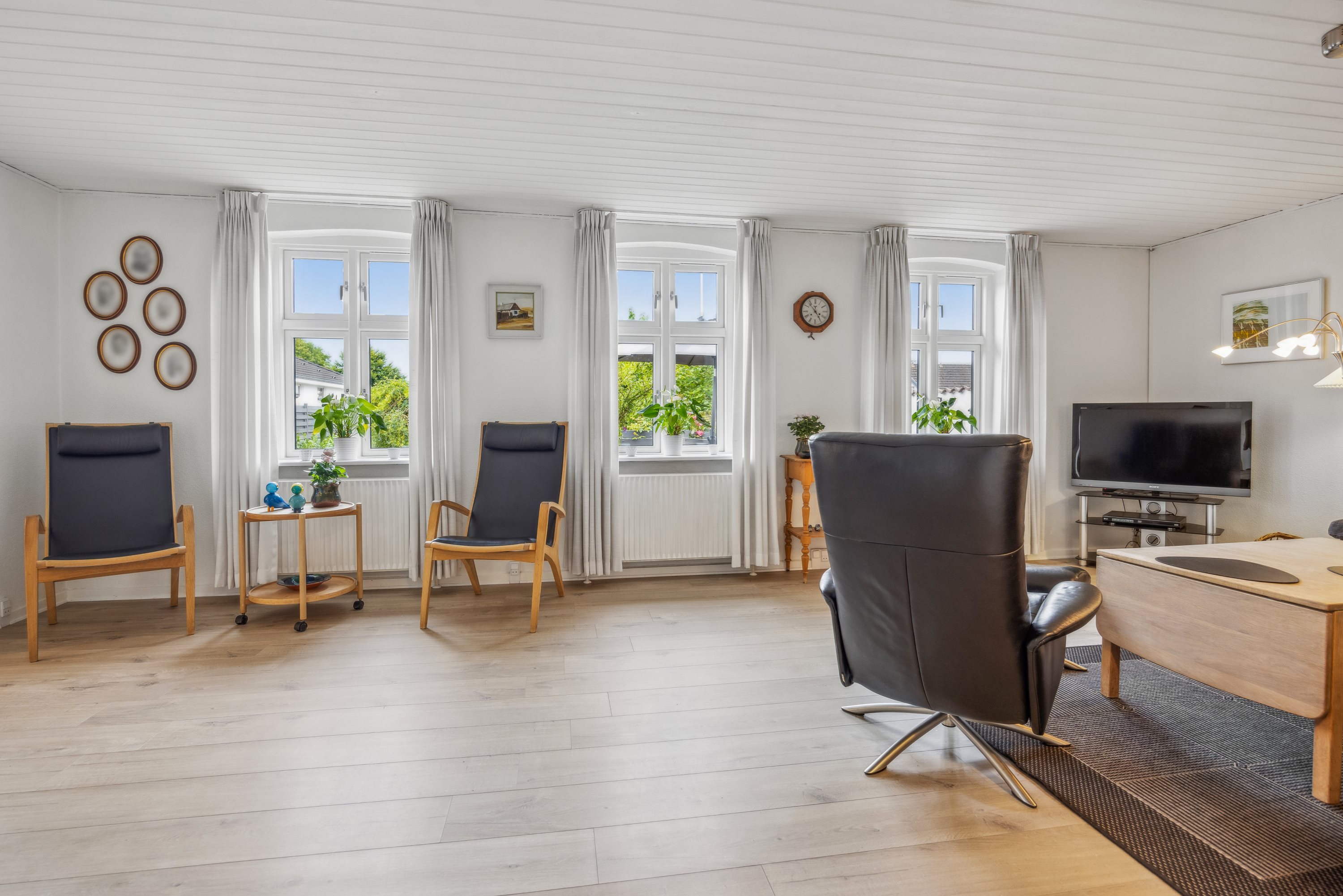 Fremhævet stue billede i fuldskærmstilstand. Billede af Gugvej 203A, Gug, 9210 Aalborg SØ