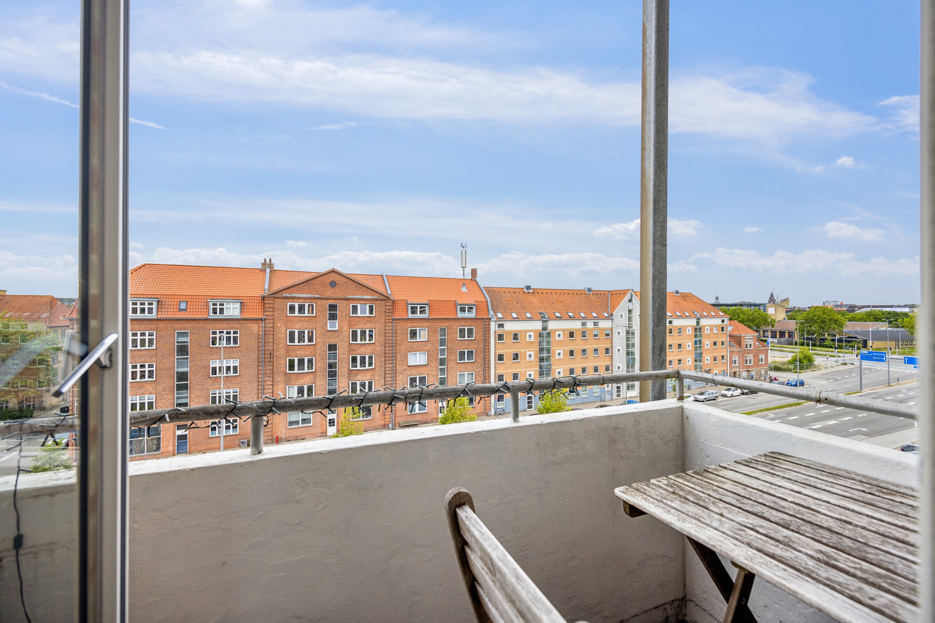 Miniaturebillede 1: udsigt. Billede af Sønderbro 17, 4. tv., 9000 Aalborg