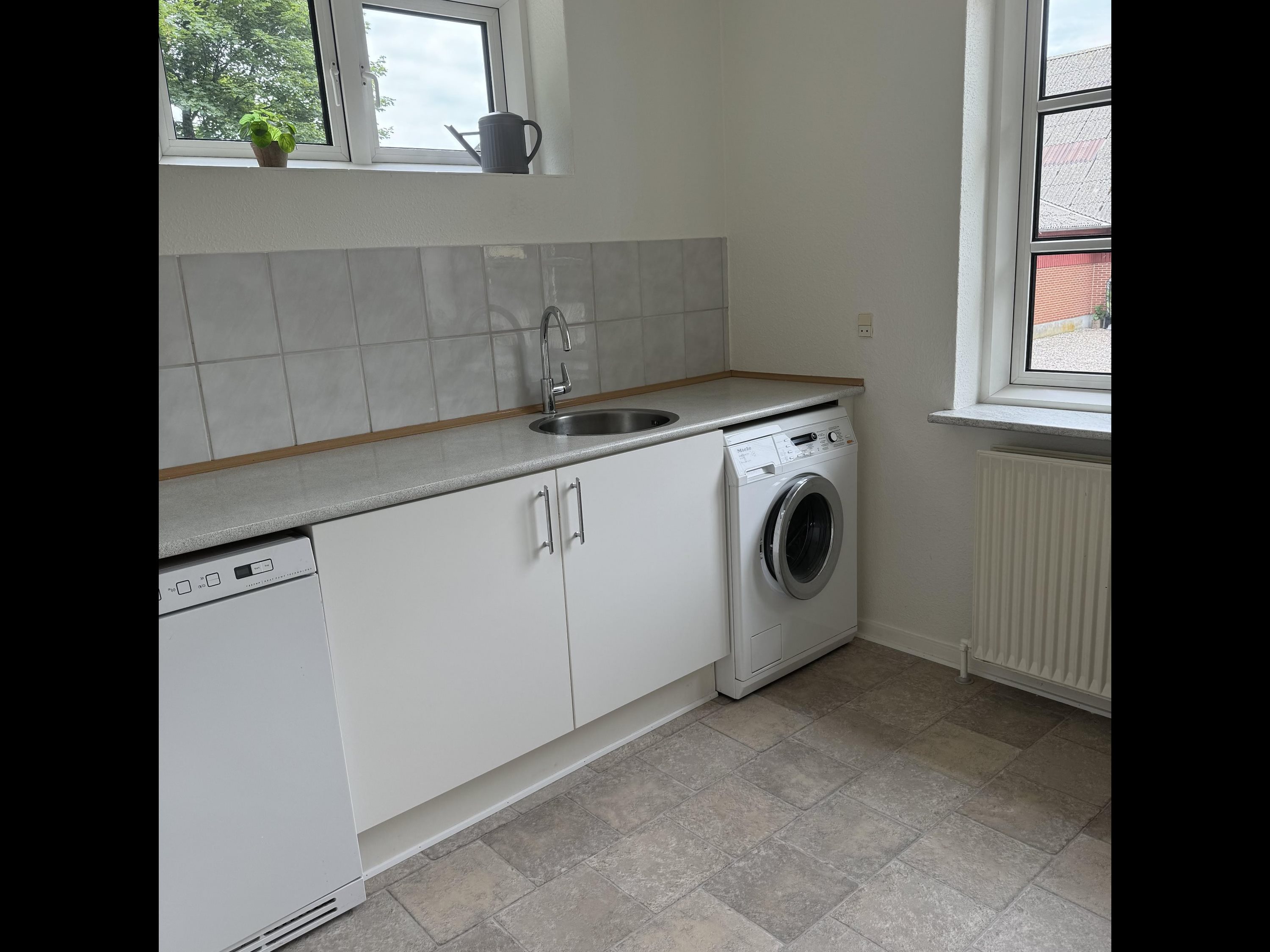 Fremhævet  billede i fuldskærmstilstand. Billede af Koustedvej 34, Asferg, 8990 Fårup